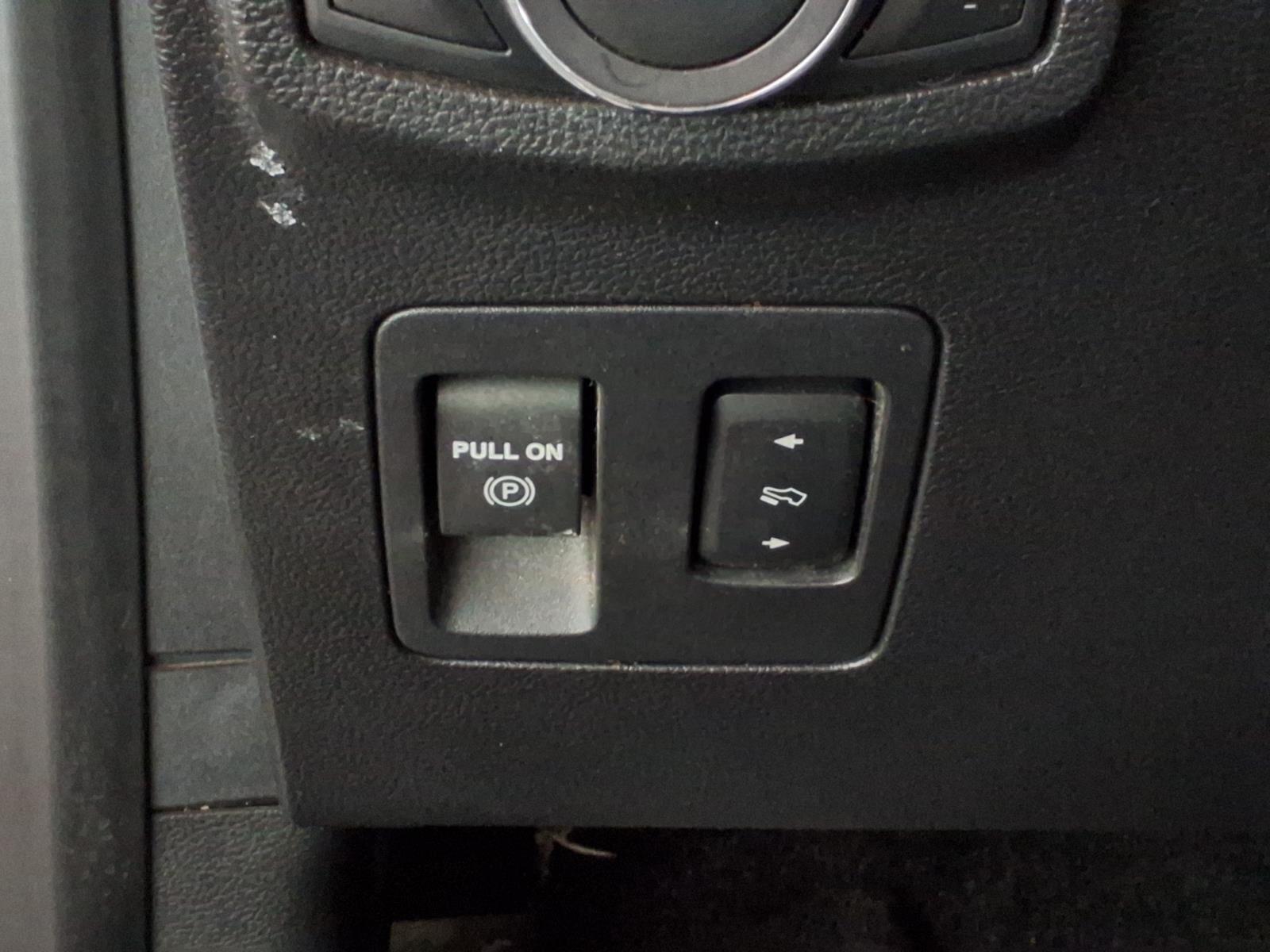 2018 Ford F-150 Platinum - White Platinum Metallic Tri-Coat exterior view 19