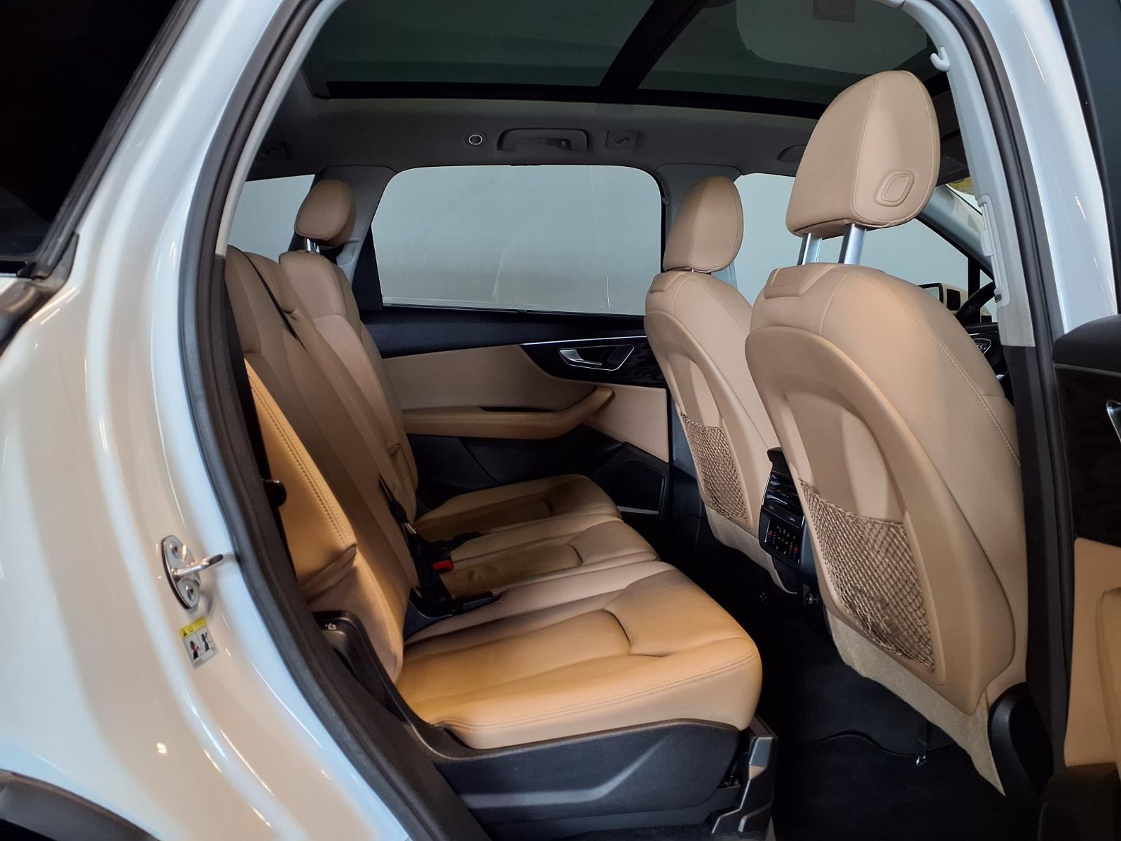 2021 Audi Q7 Premium Plus - Glacier White Metallic exterior view 11