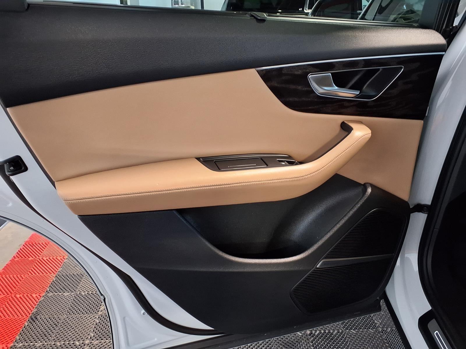 2021 Audi Q7 Premium Plus - Glacier White Metallic exterior view 16