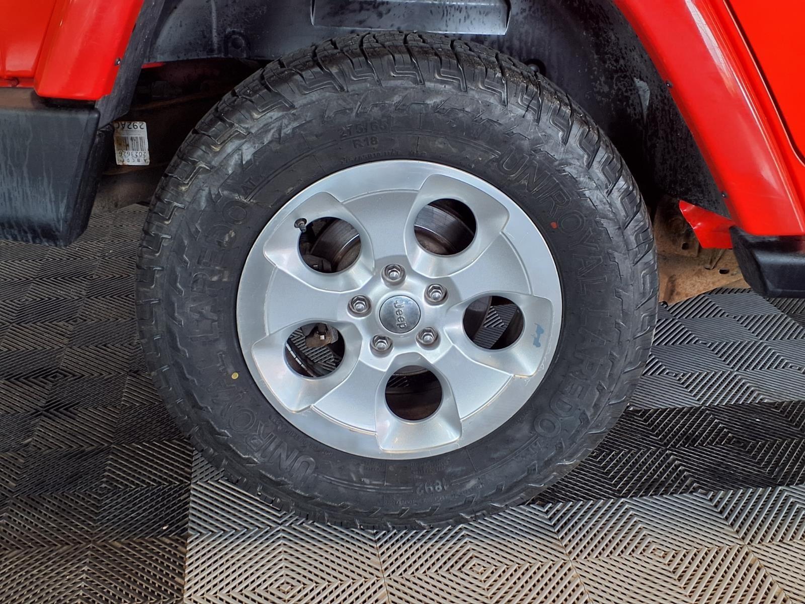 2013 Jeep Wrangler Unlimited Sahara - Crush exterior view 8