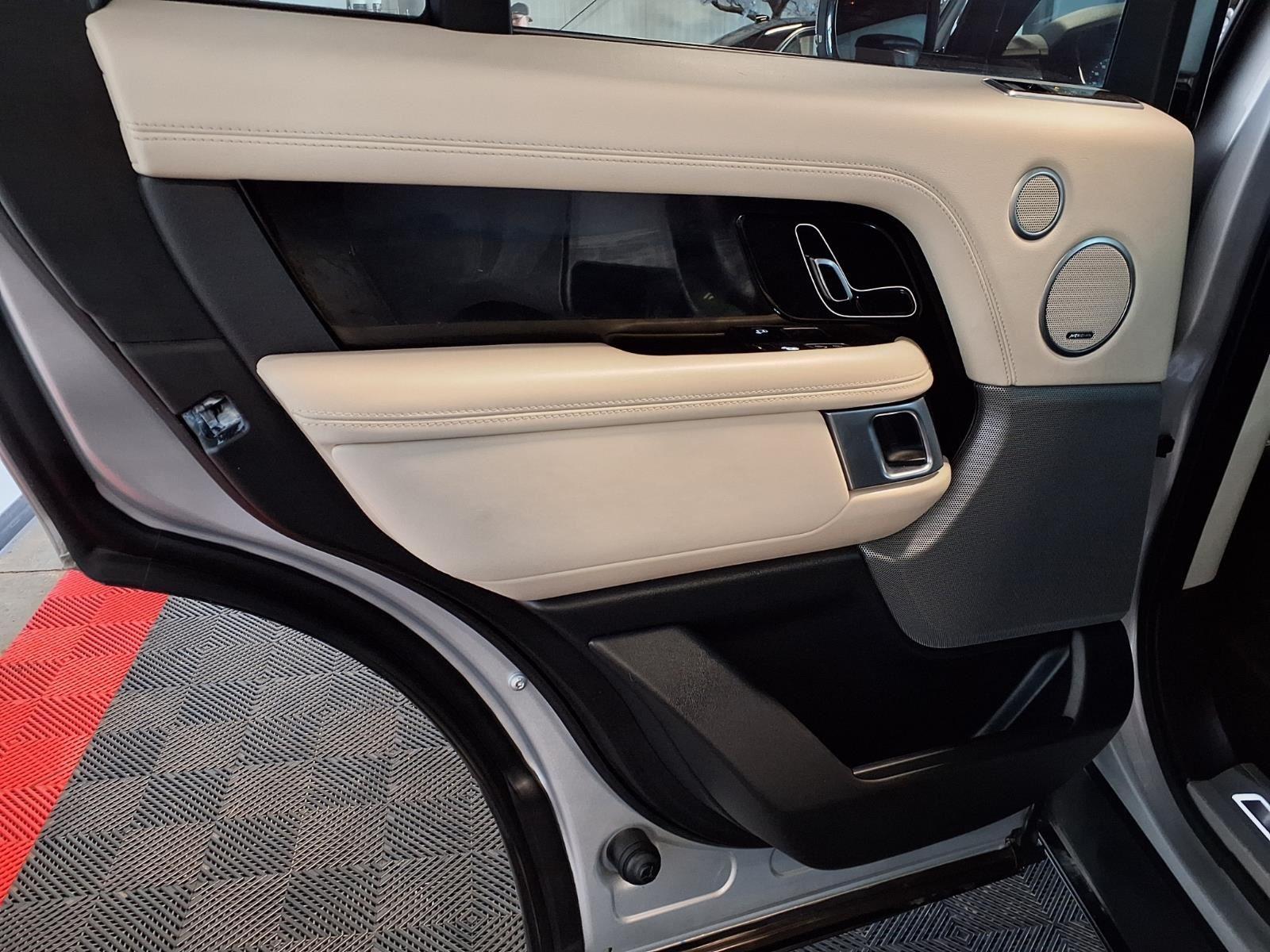 2018 Land Rover Range Rover - Indus Silver Metallic exterior view 15