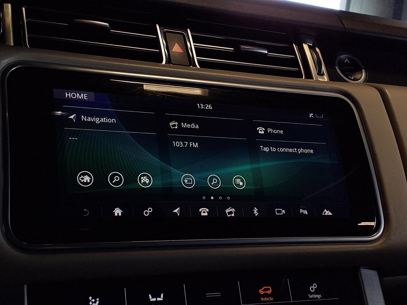 2018 Land Rover Range Rover - Indus Silver Metallic exterior view 19