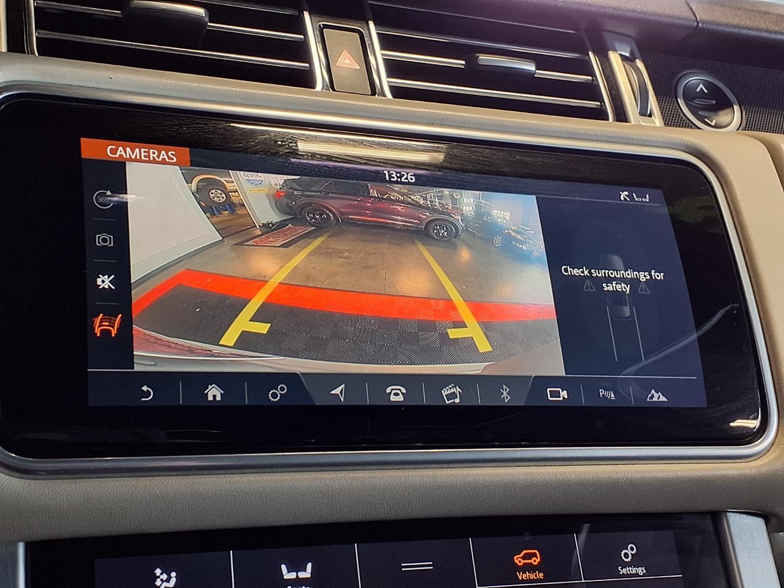 2018 Land Rover Range Rover - Indus Silver Metallic exterior view 20