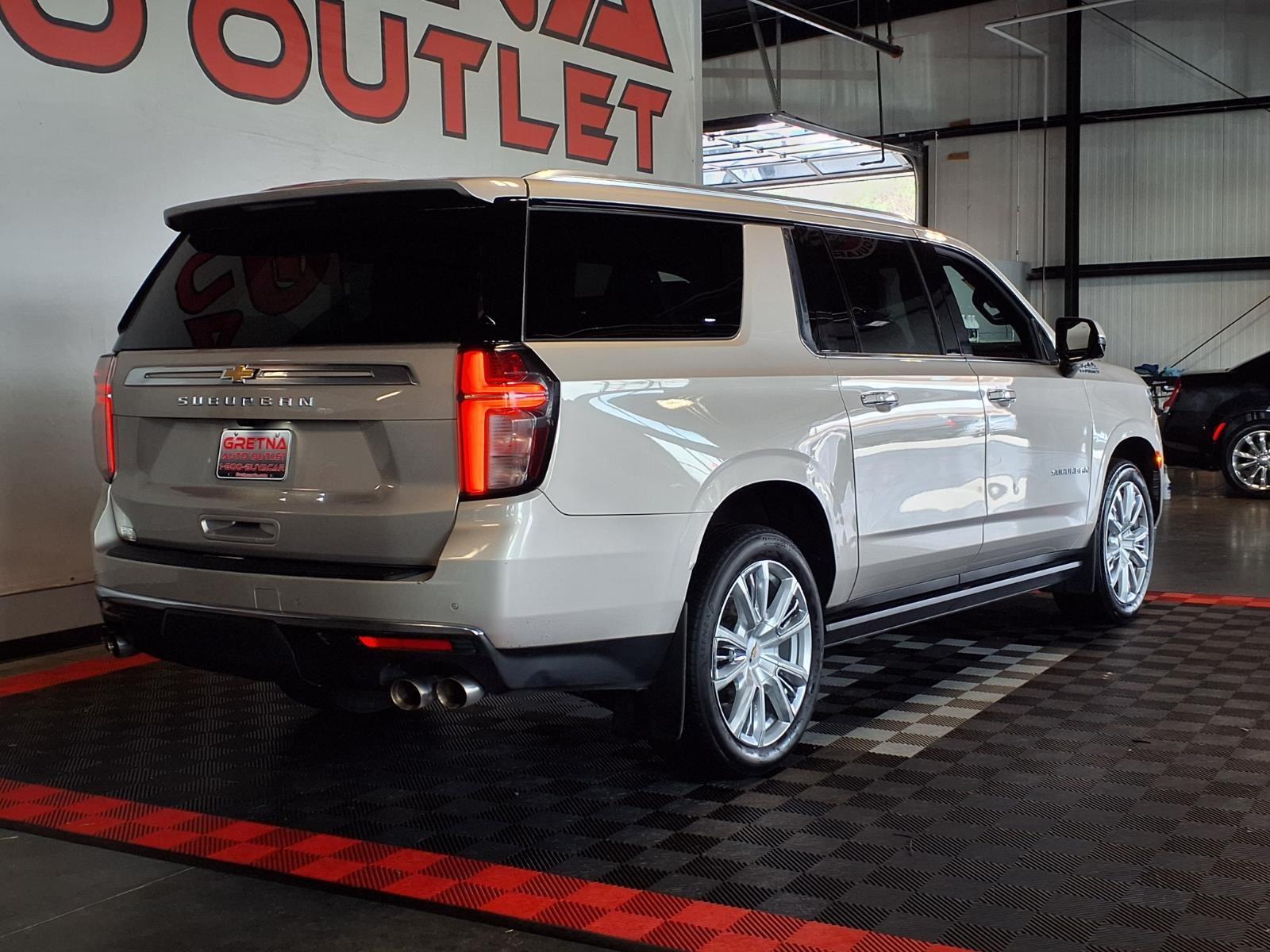 2021 Chevrolet Suburban High Country - Empire Beige Metallic exterior view 8