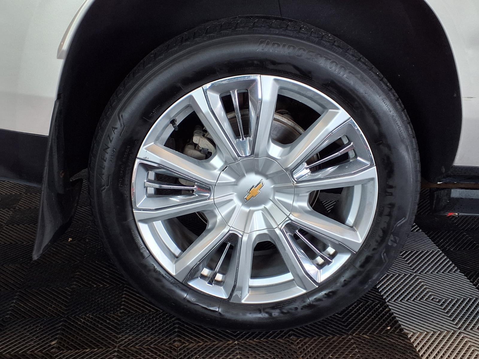 2021 Chevrolet Suburban High Country - Empire Beige Metallic exterior view 9