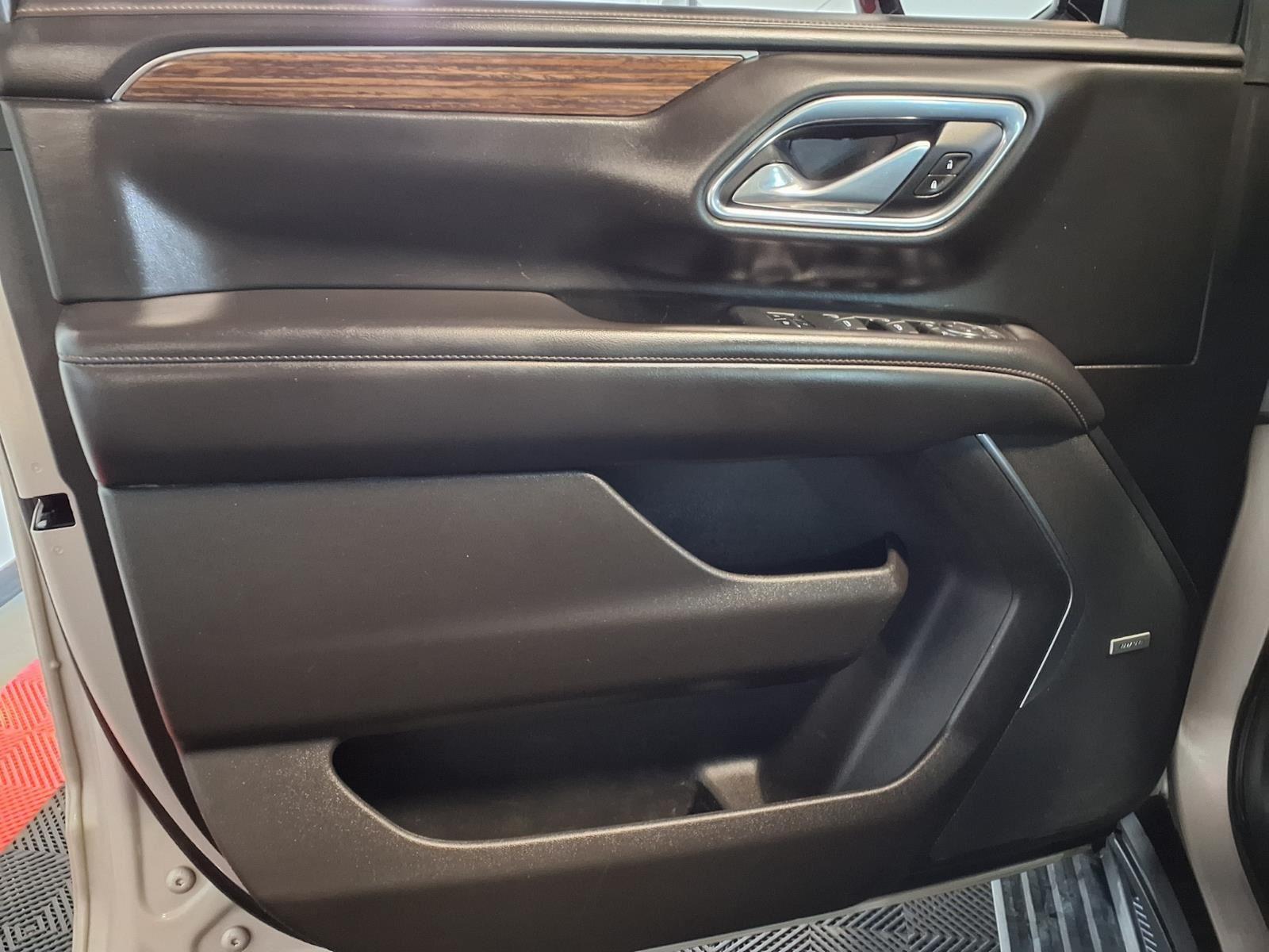 2021 Chevrolet Suburban High Country - Empire Beige Metallic exterior view 20