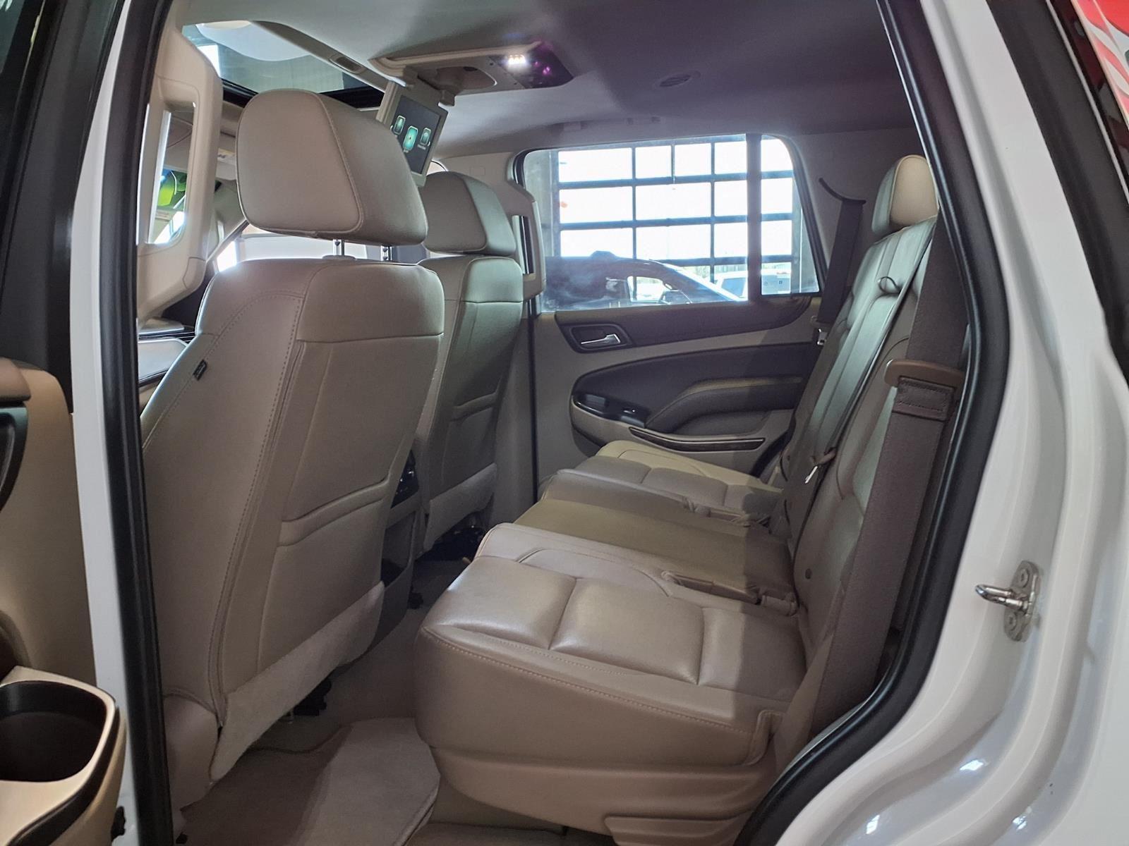 2019 Chevrolet Tahoe LT - Summit White exterior view 16