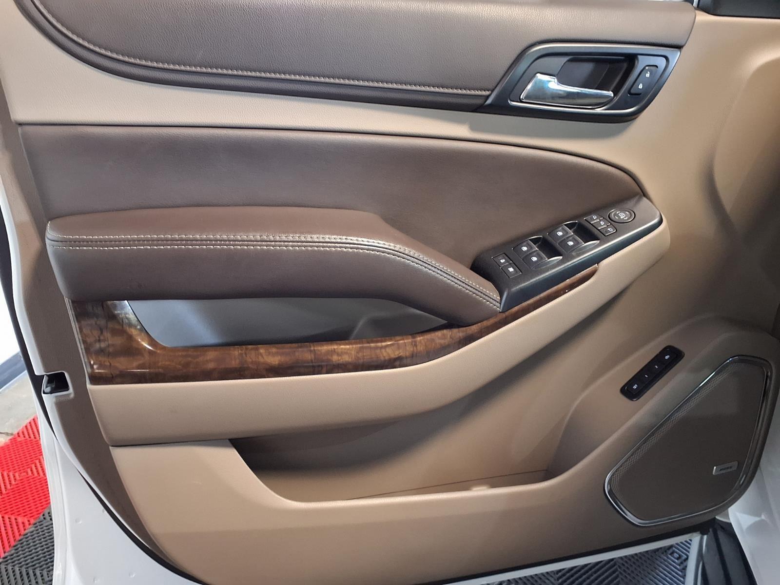 2019 Chevrolet Tahoe LT - Summit White exterior view 19