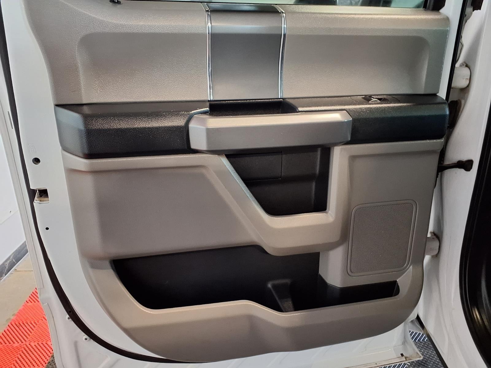 2019 FORD F-150 - WHITE exterior view 14