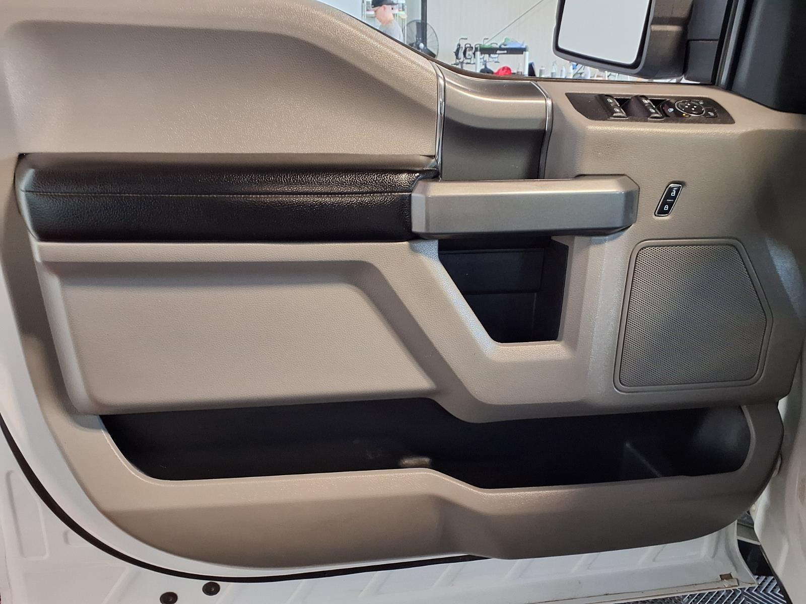 2019 FORD F-150 - WHITE exterior view 16