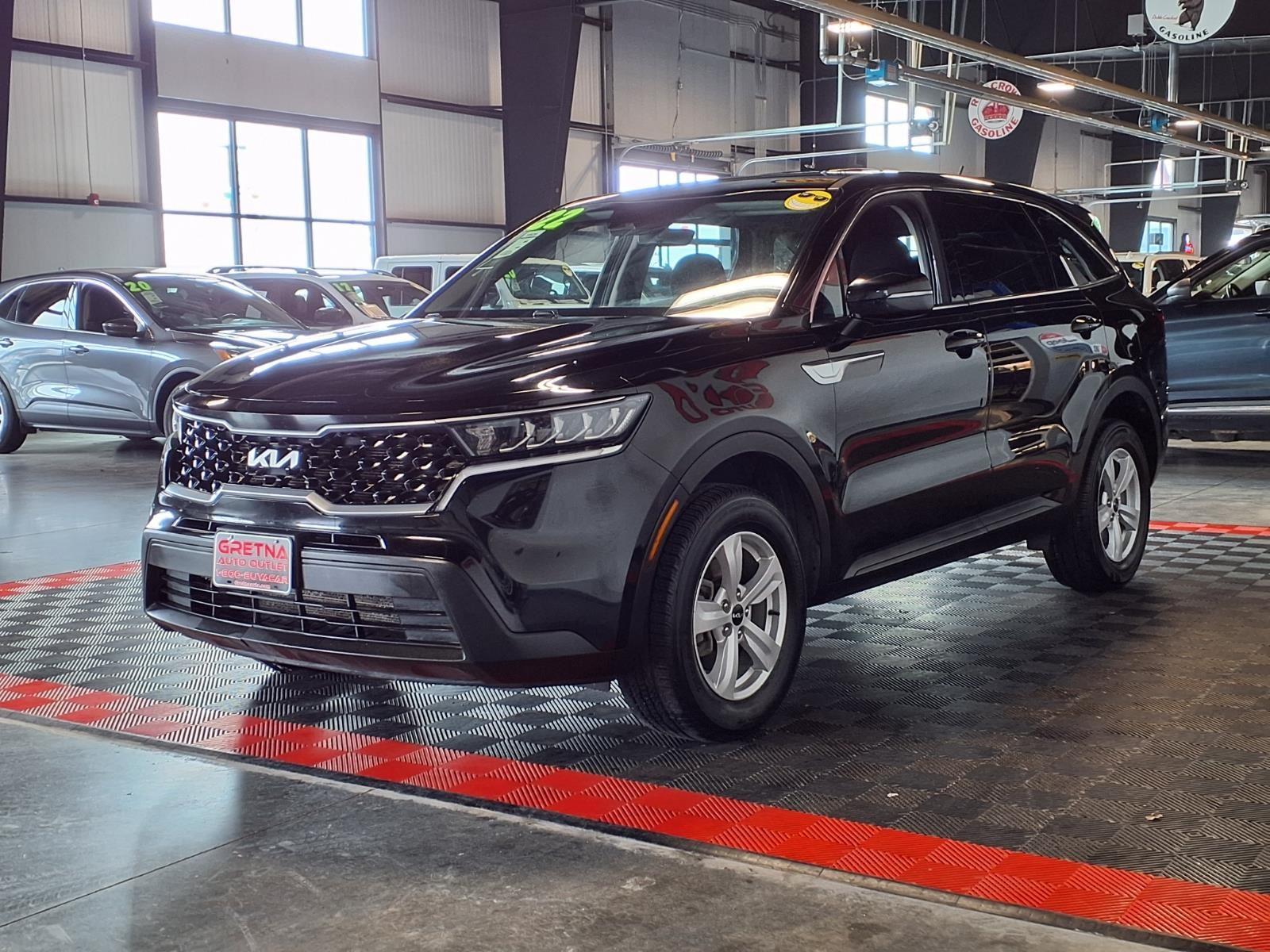 2022 Kia Sorento LX - Ebony Black exterior view 3