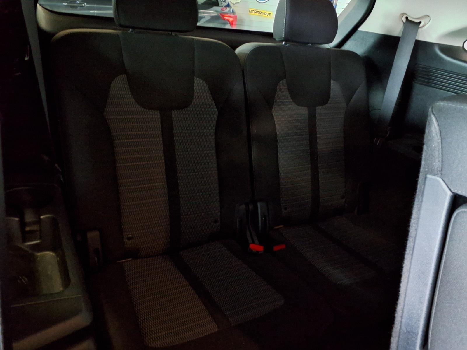 2022 Kia Sorento LX - Ebony Black exterior view 9