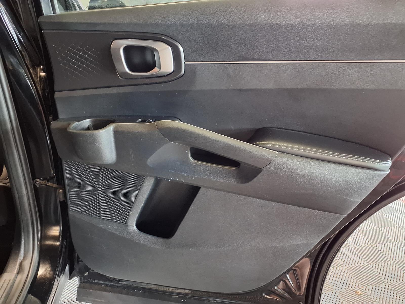 2022 Kia Sorento LX - Ebony Black exterior view 11