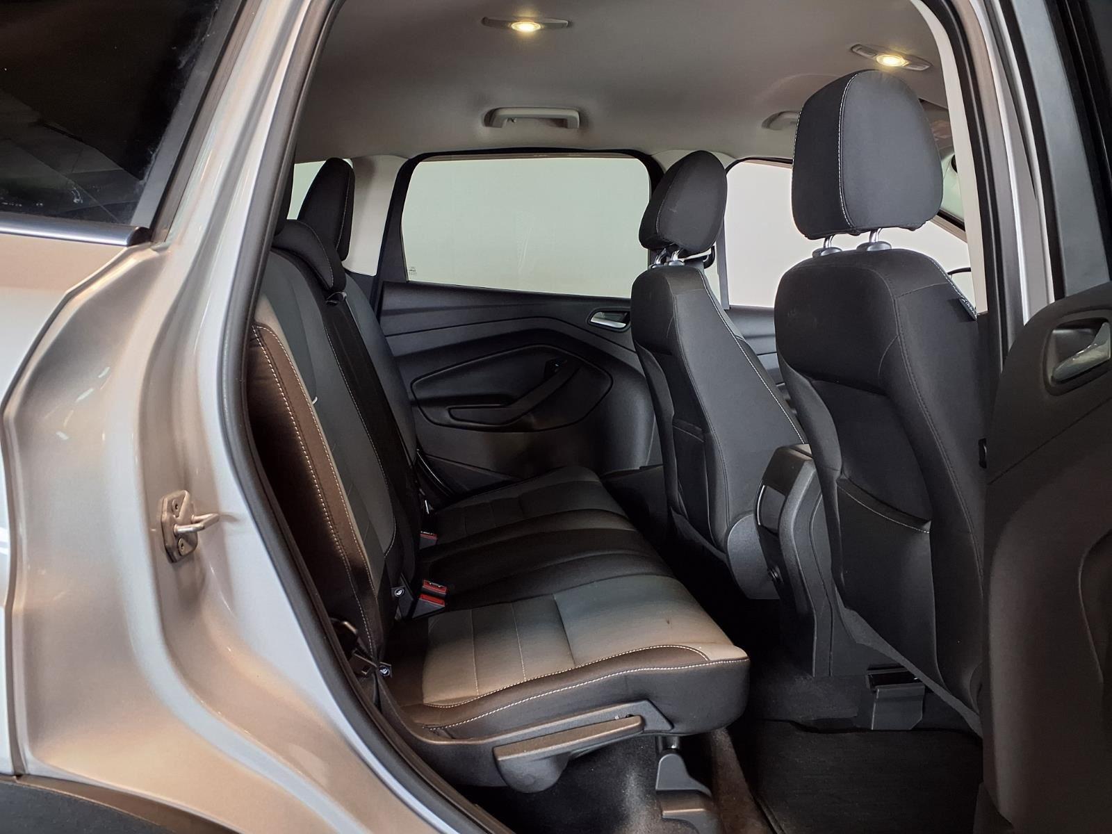 2014 Ford Escape SE - Ingot Silver Metallic exterior view 9