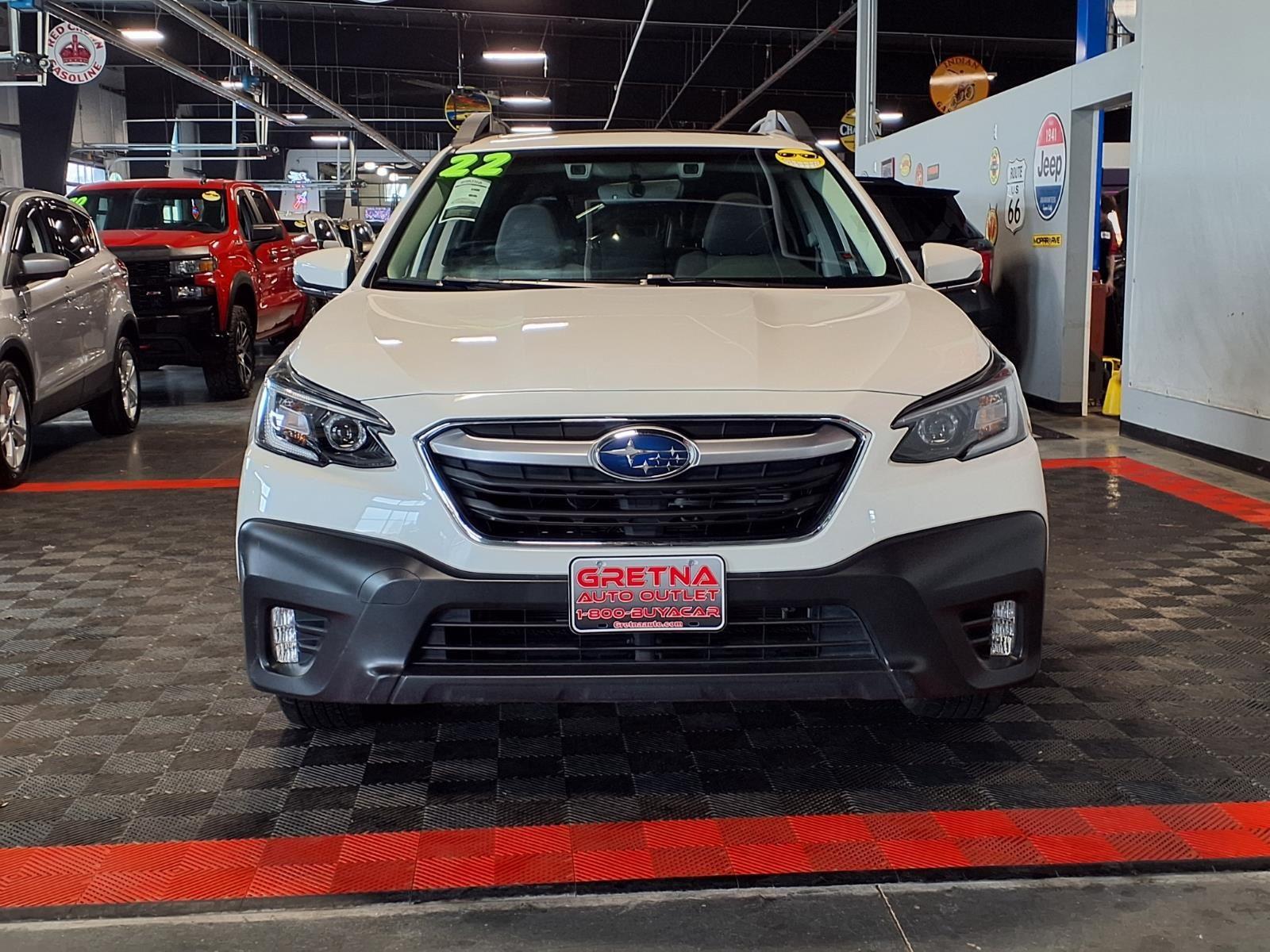 2022 Subaru Outback Premium - WHITE exterior view 2