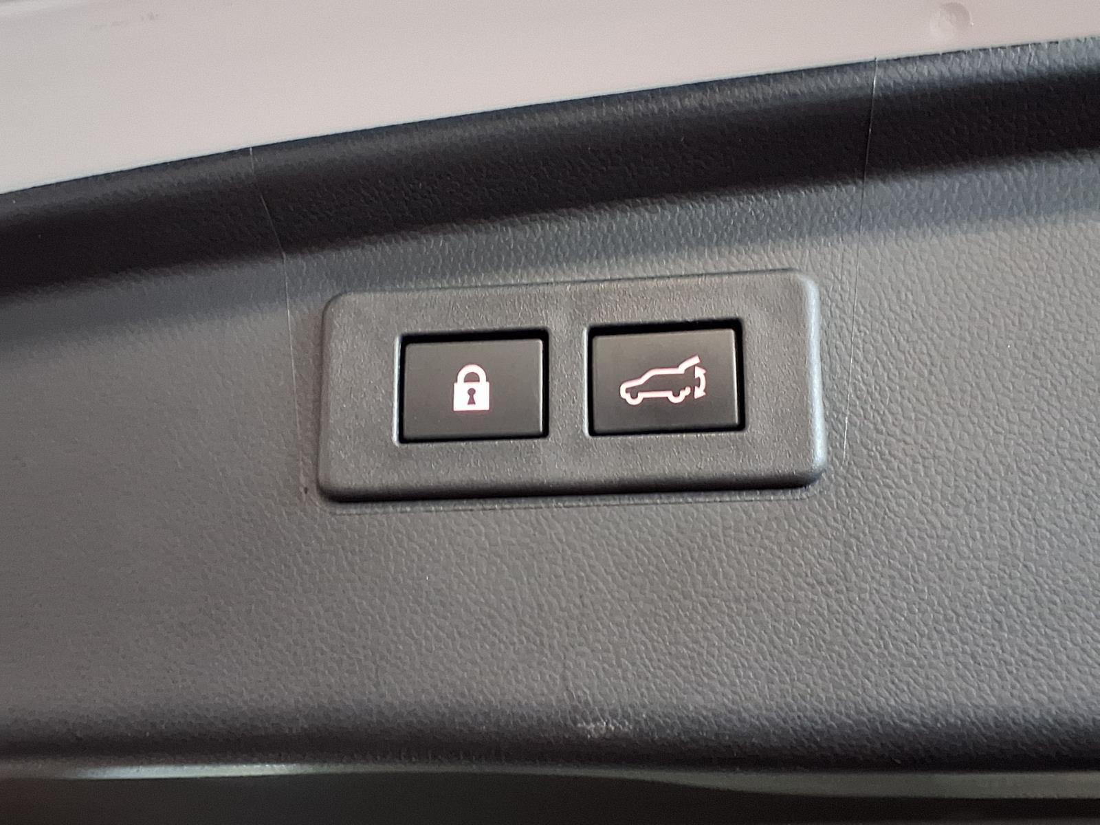 2022 Subaru Outback Premium - WHITE exterior view 7