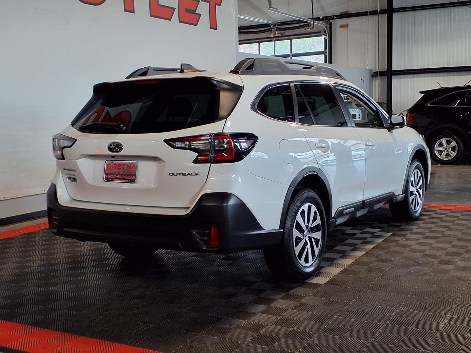 2022 Subaru Outback Premium - WHITE exterior view 8
