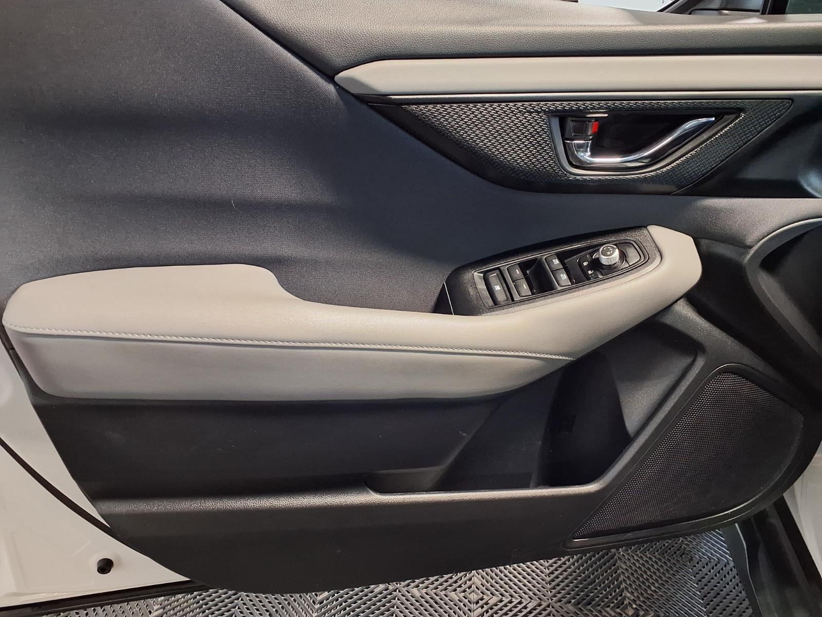 2022 Subaru Outback Premium - WHITE exterior view 17