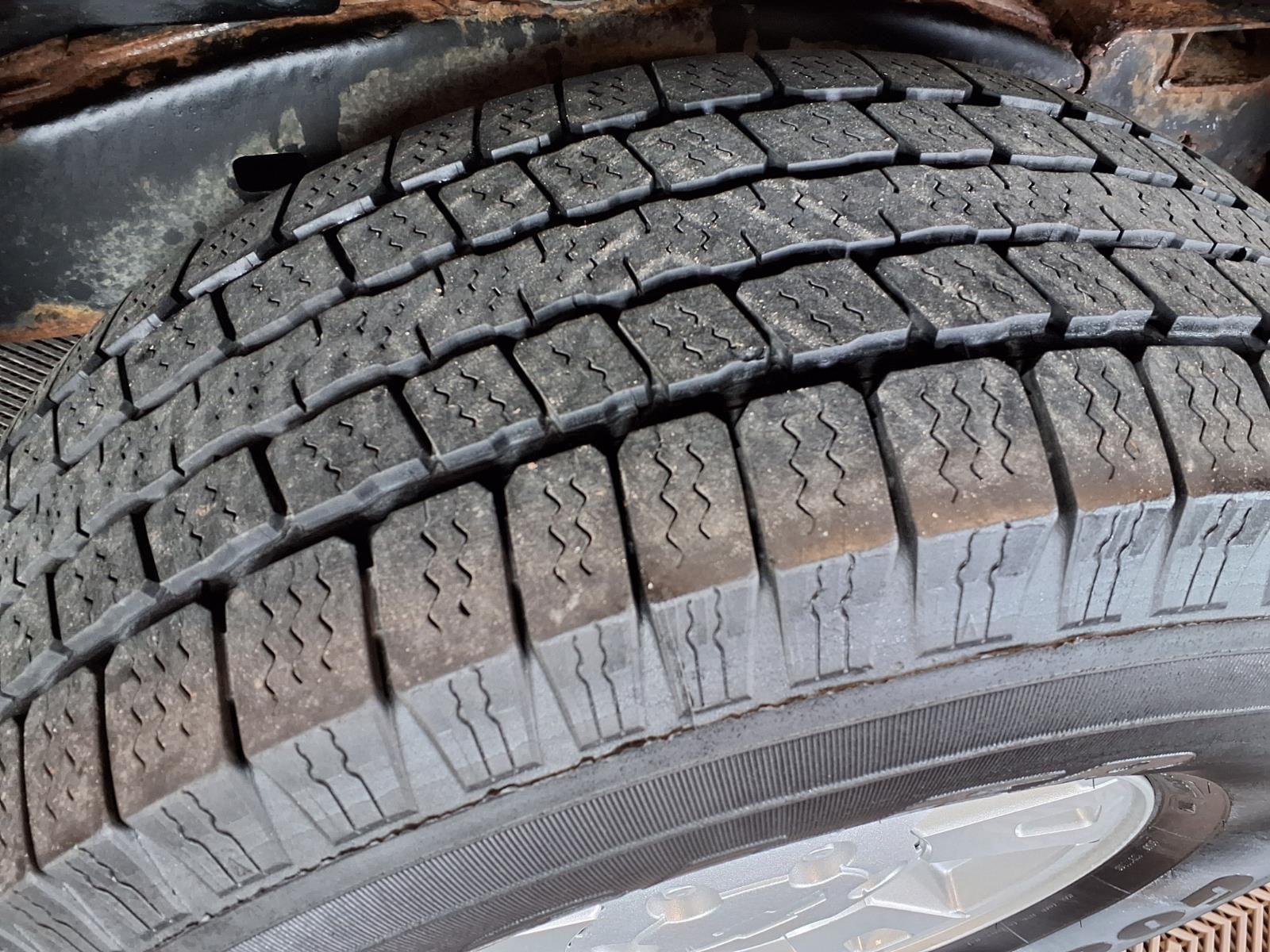 2006 Chevrolet Colorado LT w/3LT - Victory Red exterior view 9