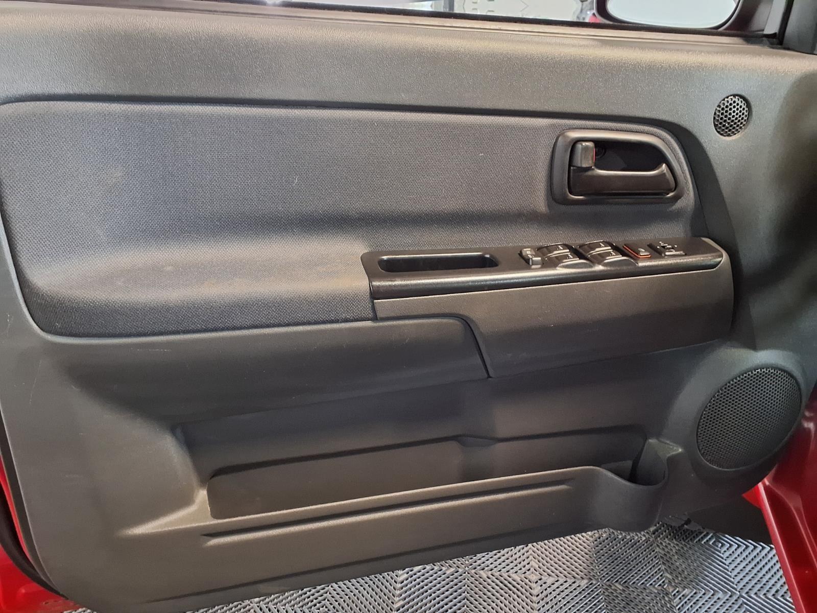 2006 Chevrolet Colorado LT w/3LT - Victory Red exterior view 18