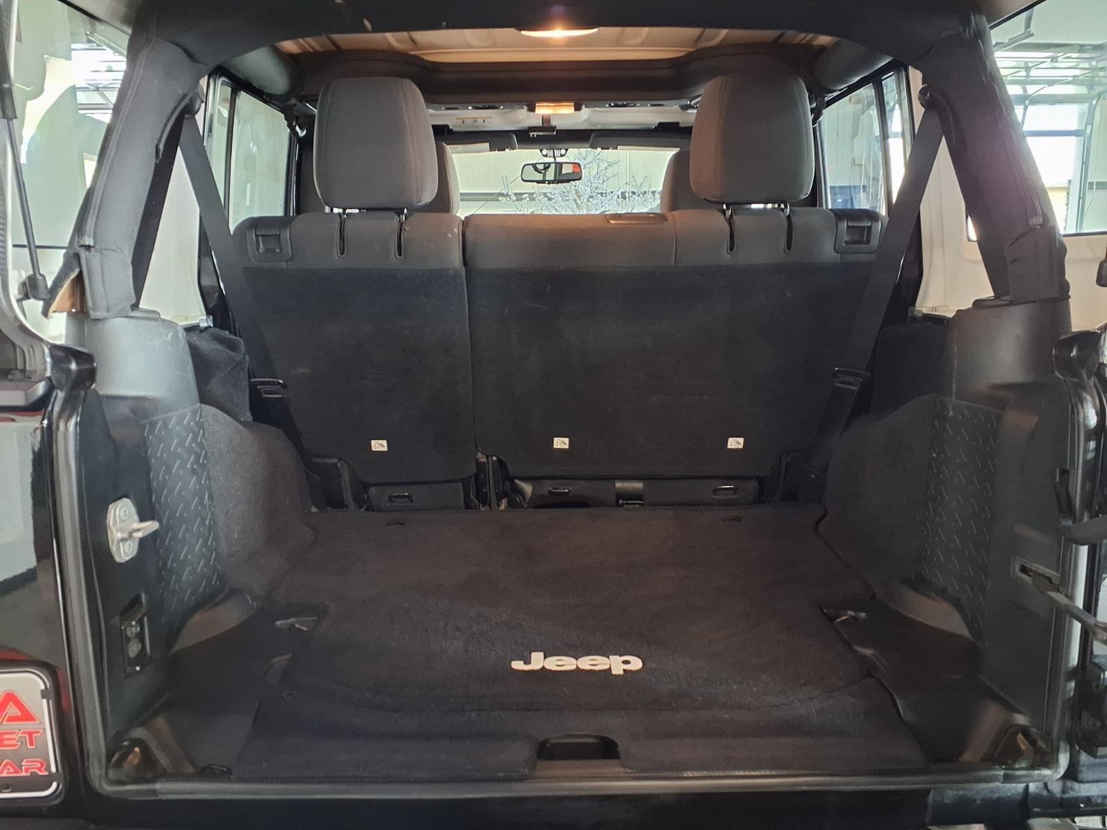 2016 Jeep Wrangler Unlimited Sport - Black Clearcoat exterior view 6