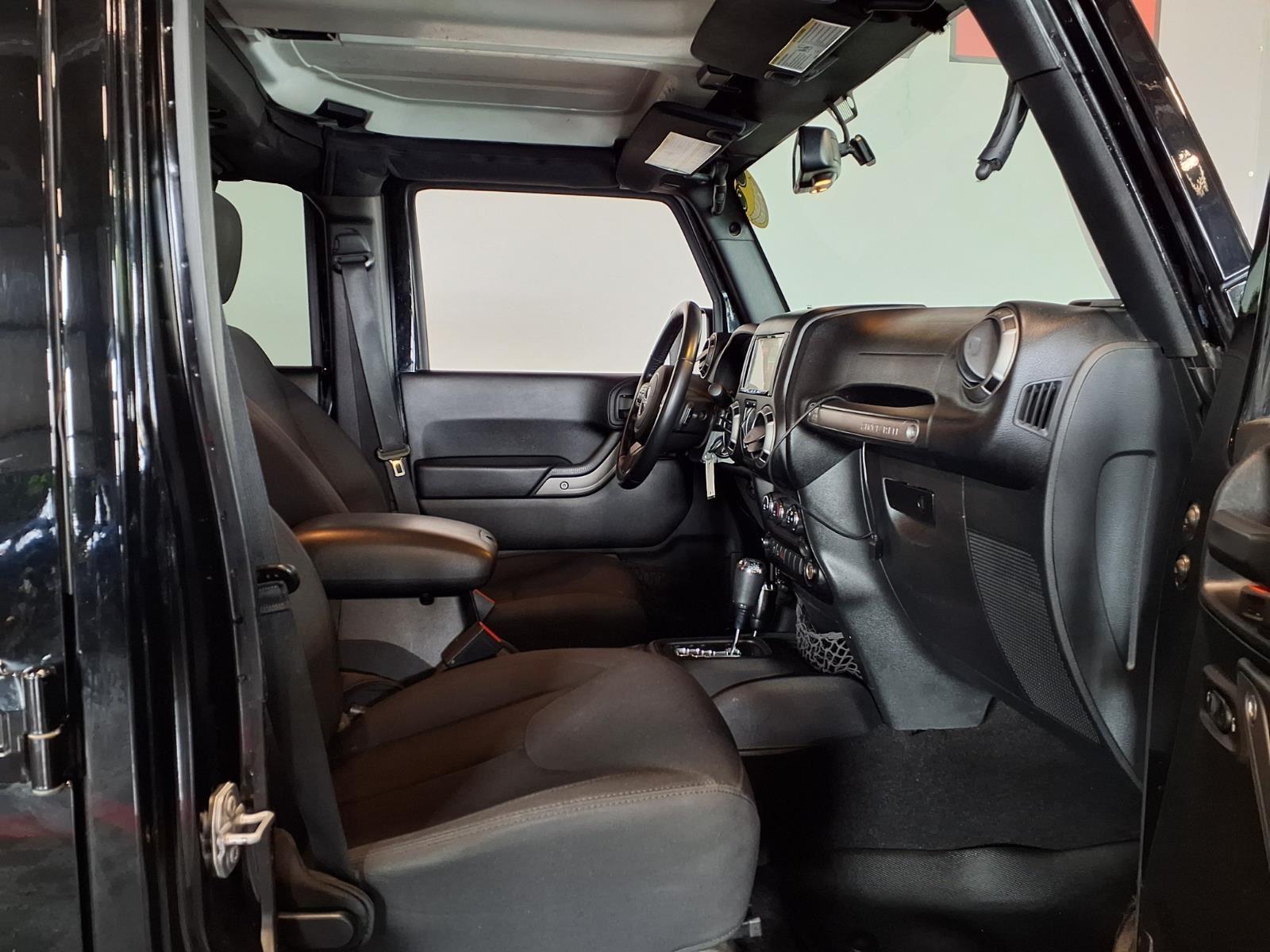 2016 Jeep Wrangler Unlimited Sport - Black Clearcoat exterior view 11