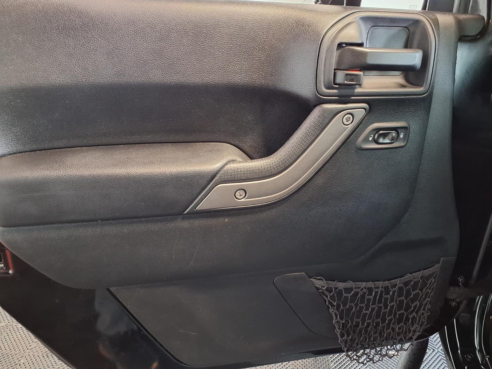 2016 Jeep Wrangler Unlimited Sport - Black Clearcoat exterior view 16