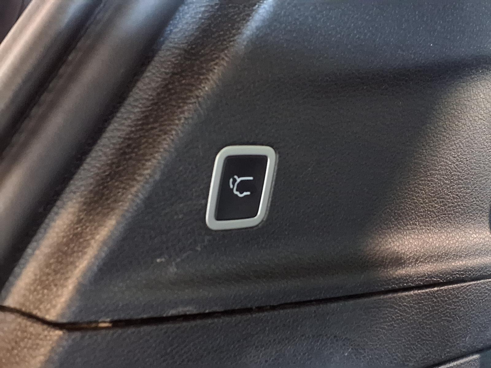 2024 Chrysler Pacifica Limited - Bright White Clearcoat exterior view 7