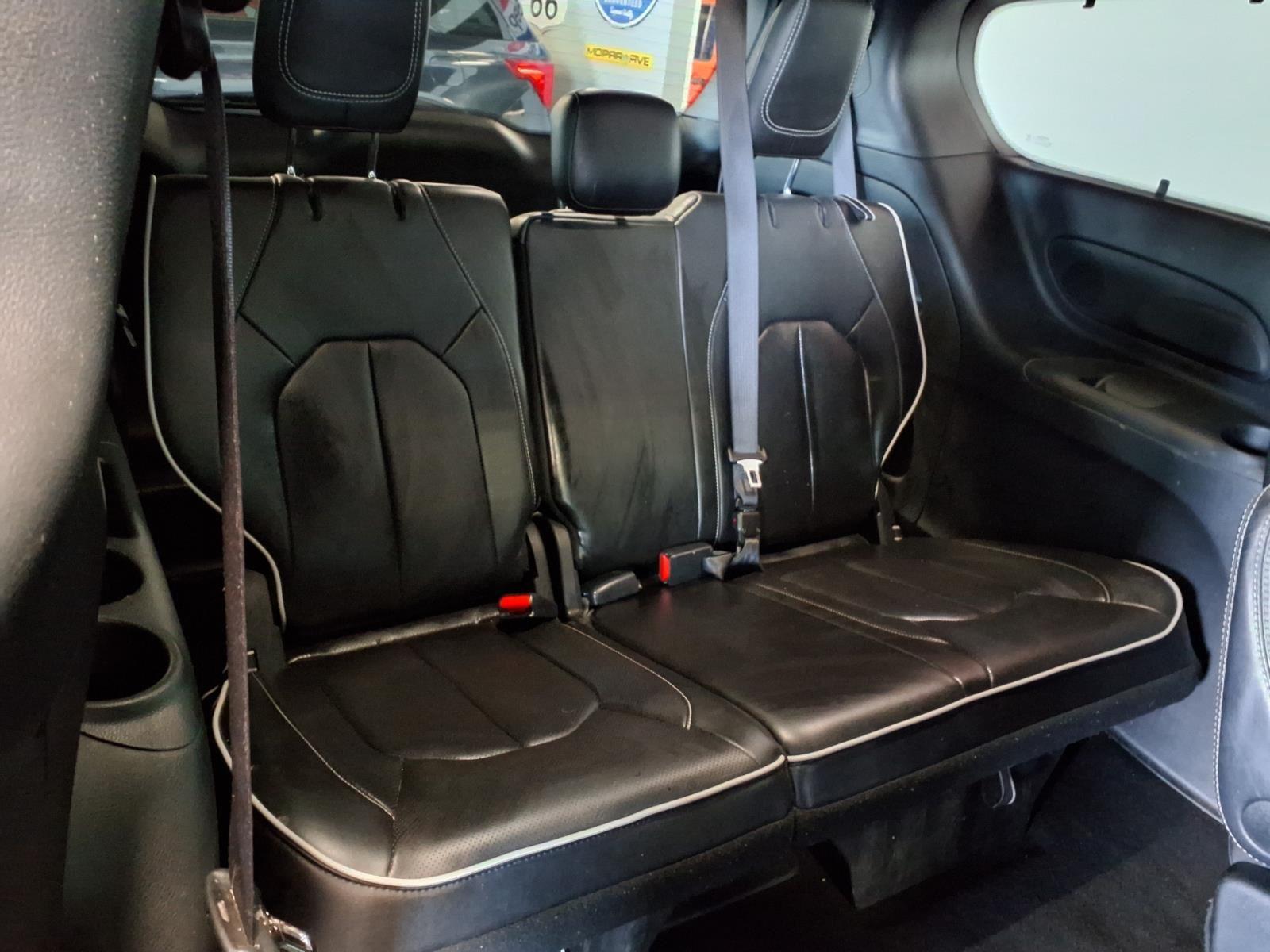 2024 Chrysler Pacifica Limited - Bright White Clearcoat exterior view 10