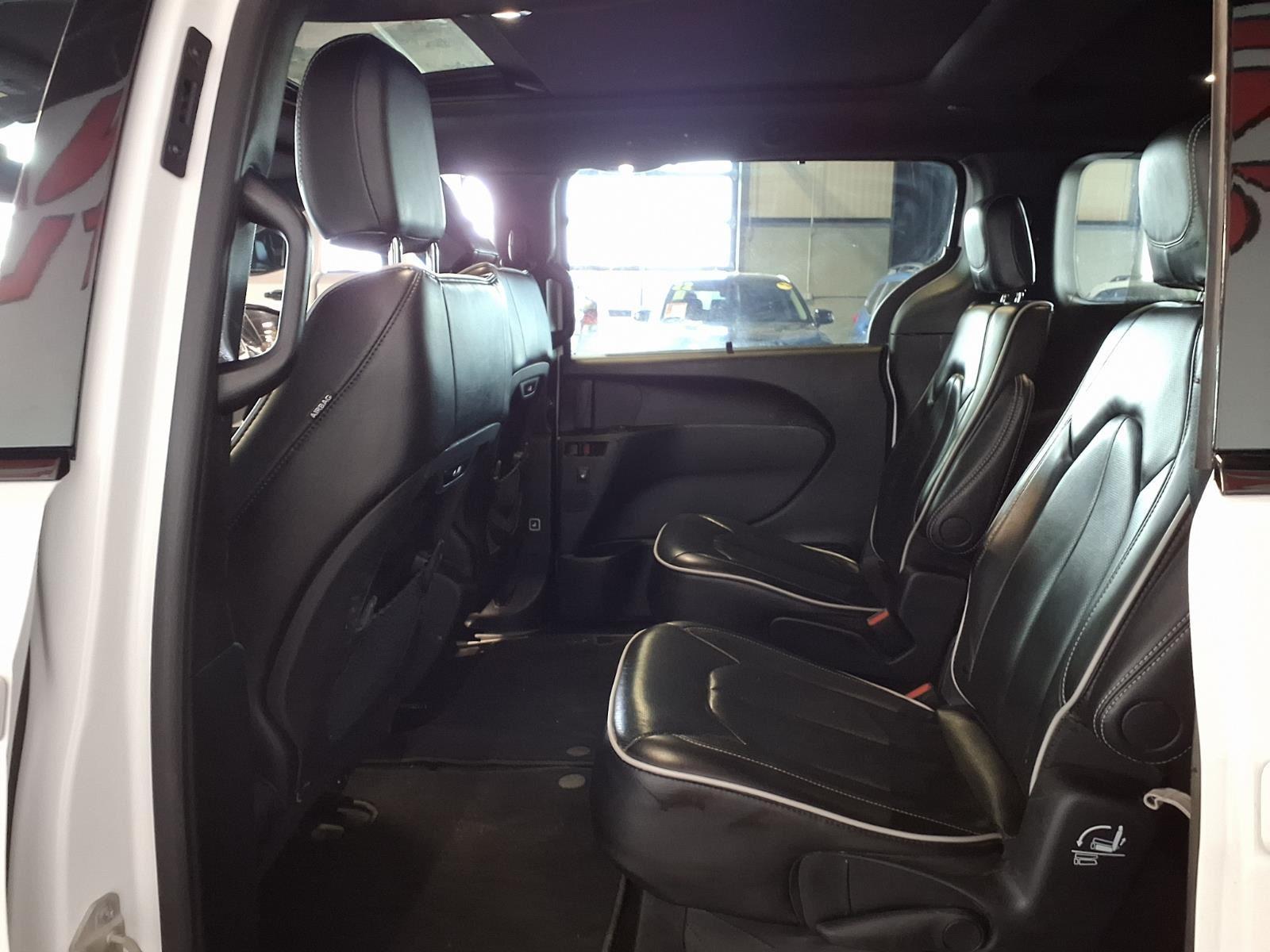 2024 Chrysler Pacifica Limited - Bright White Clearcoat exterior view 15