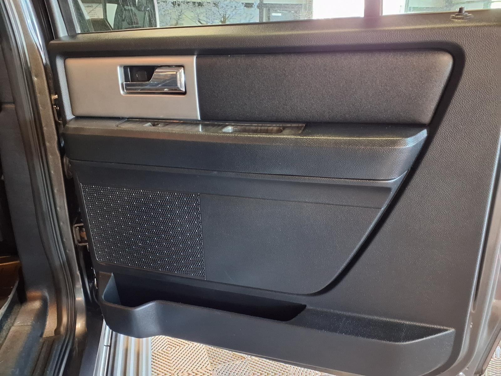 2017 Ford Expedition EL Limited - Magnetic exterior view 9