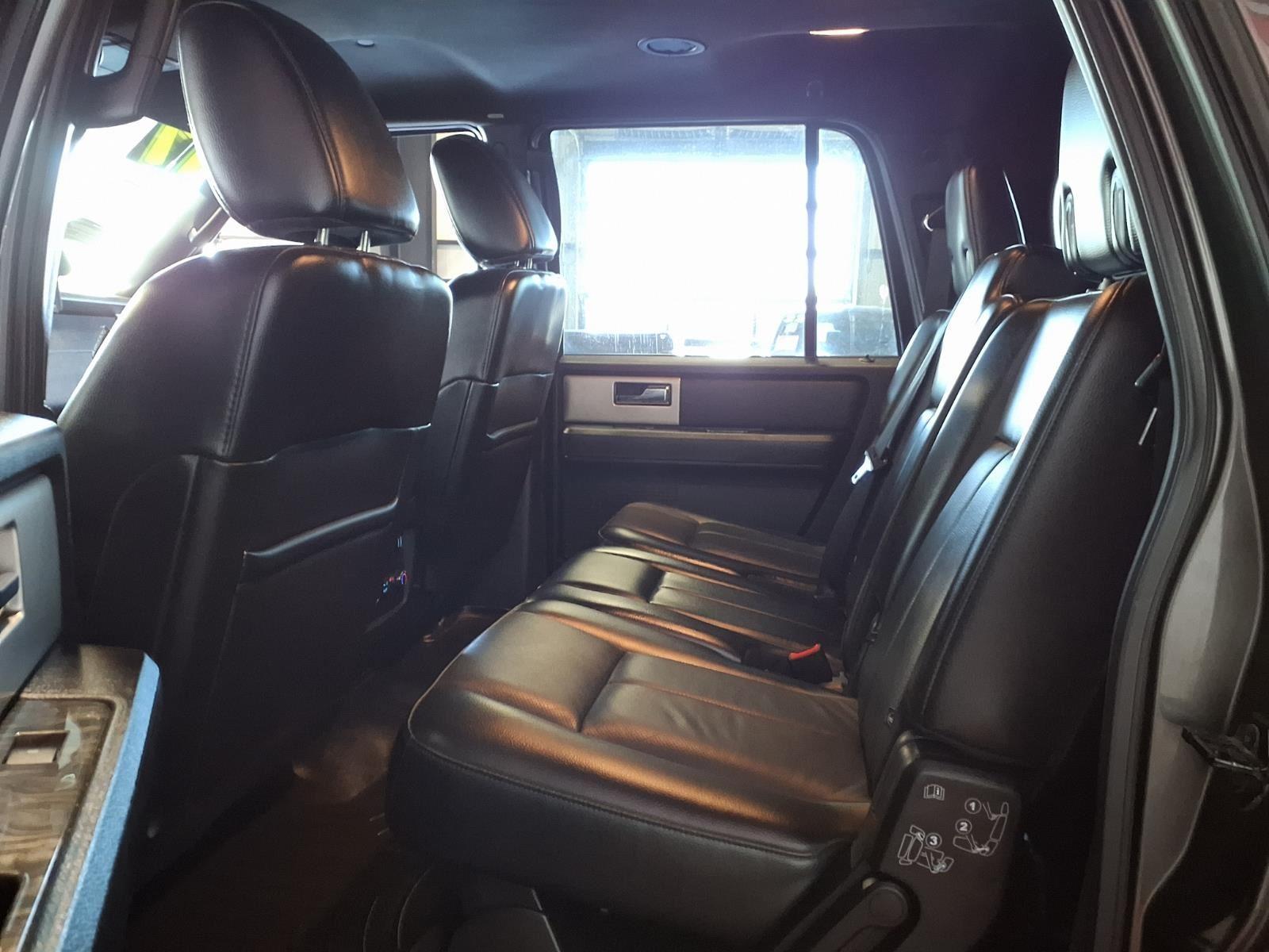 2017 Ford Expedition EL Limited - Magnetic exterior view 13