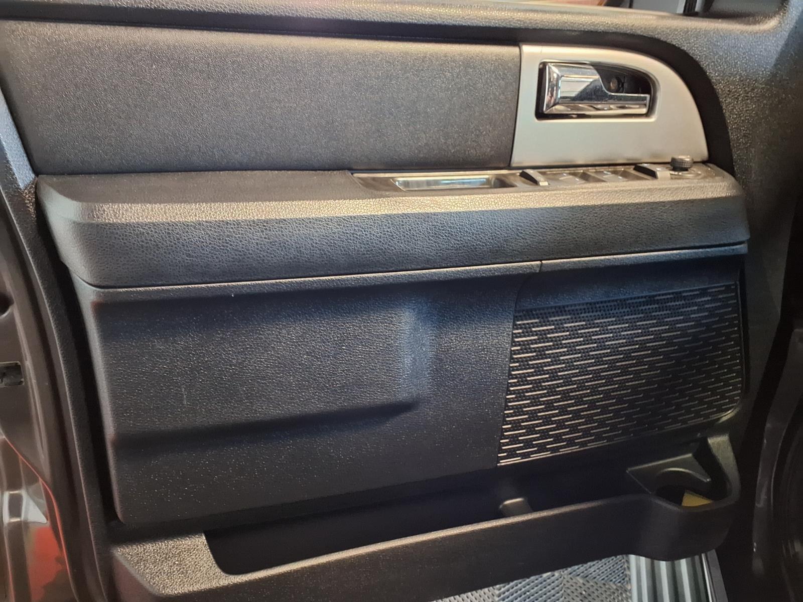 2017 Ford Expedition EL Limited - Magnetic exterior view 16