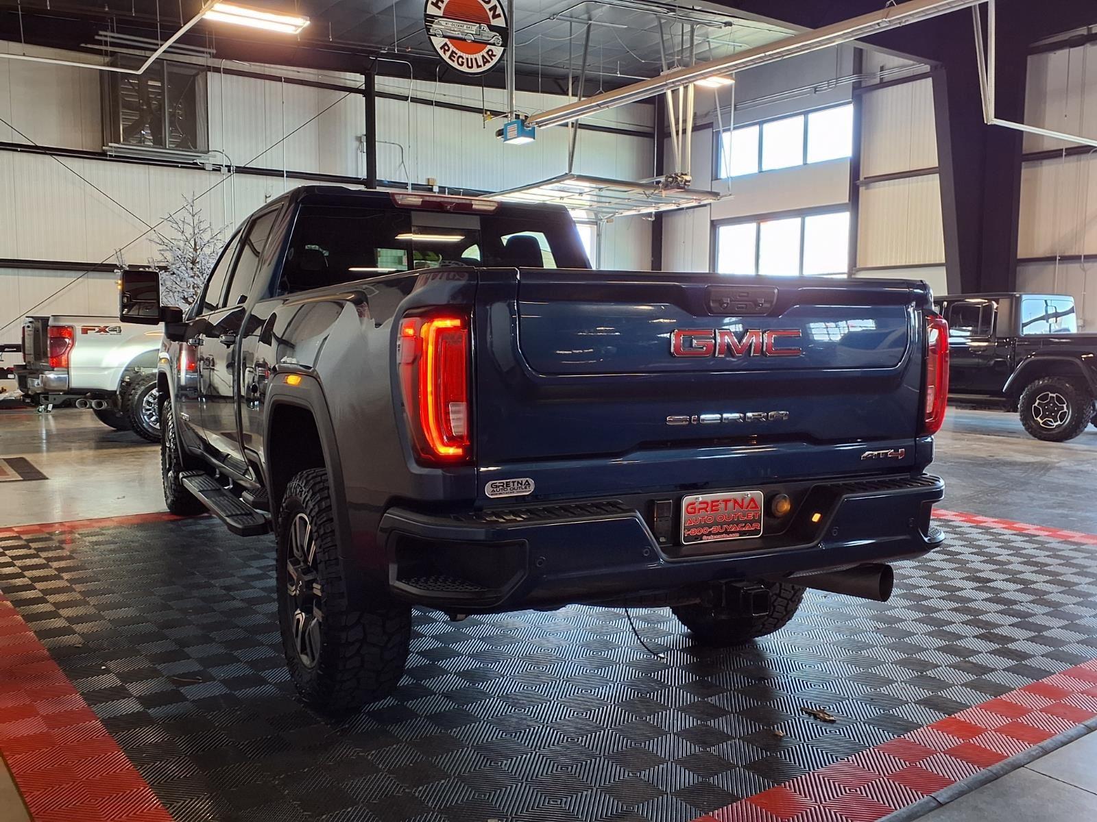 2022 GMC Sierra 2500HD AT4 - Pacific Blue Metallic exterior view 4