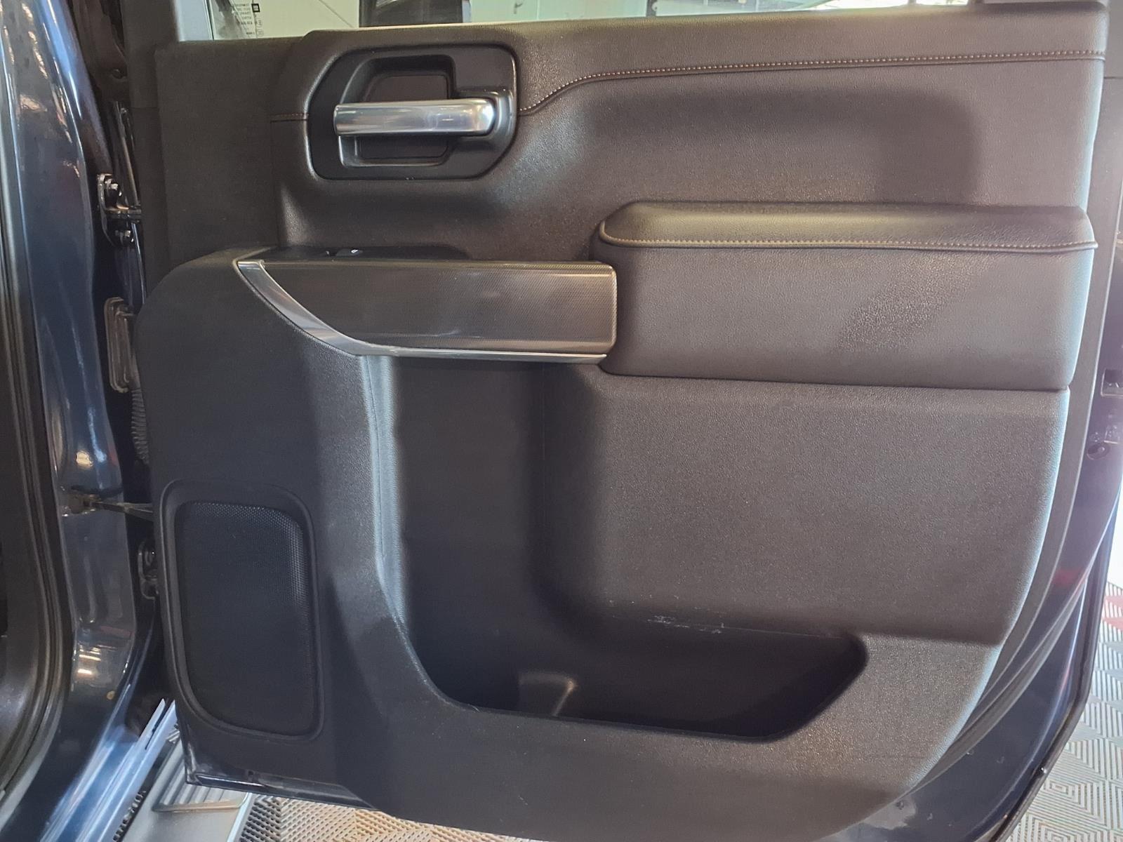 2022 GMC Sierra 2500HD AT4 - Pacific Blue Metallic exterior view 11