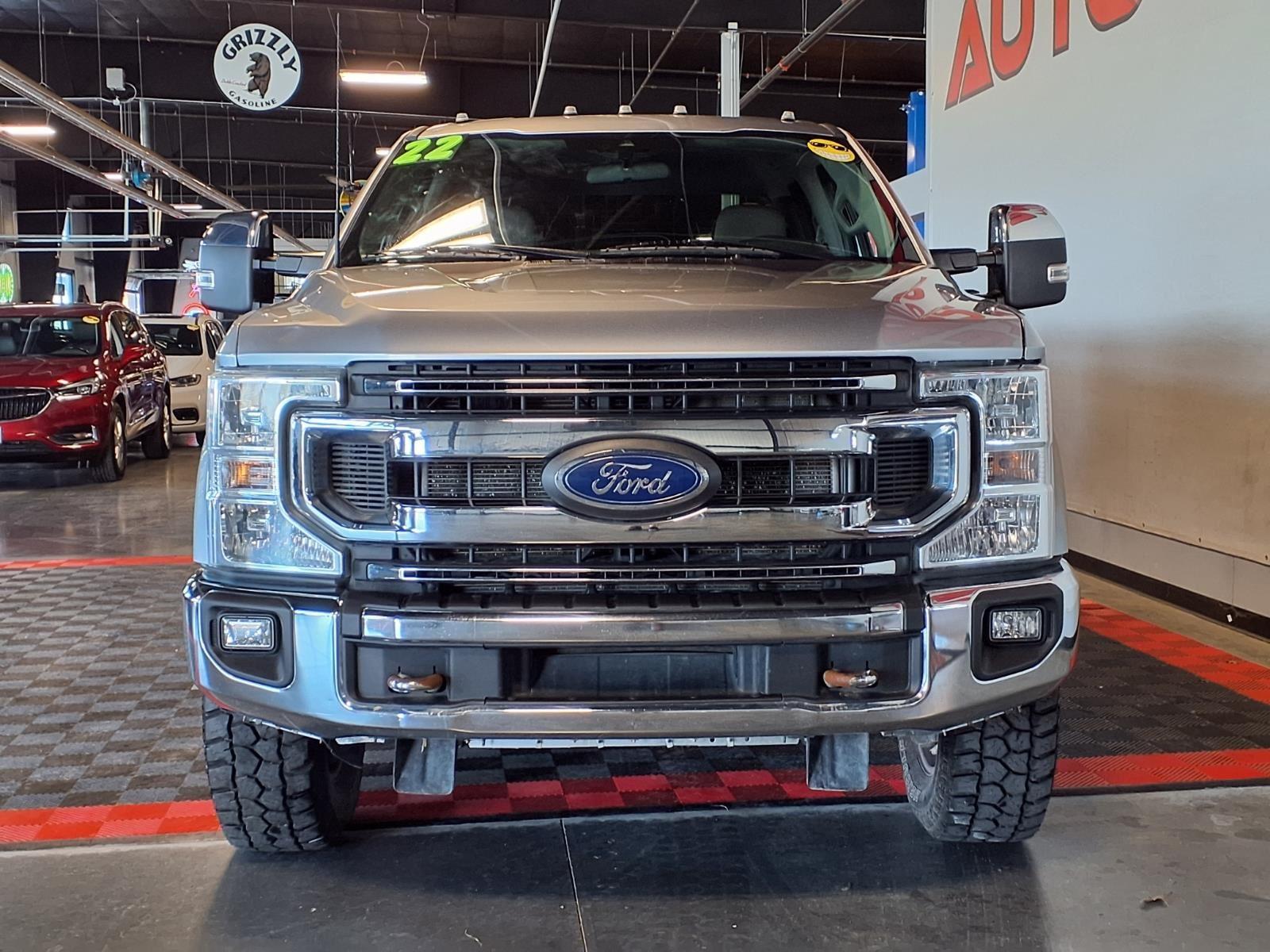 2022 FORD F-350 SUPER DUTY - SILVER exterior view 2