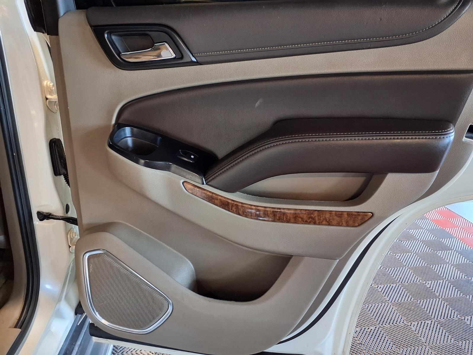 2015 Chevrolet Tahoe LTZ - White Diamond Tricoat exterior view 11