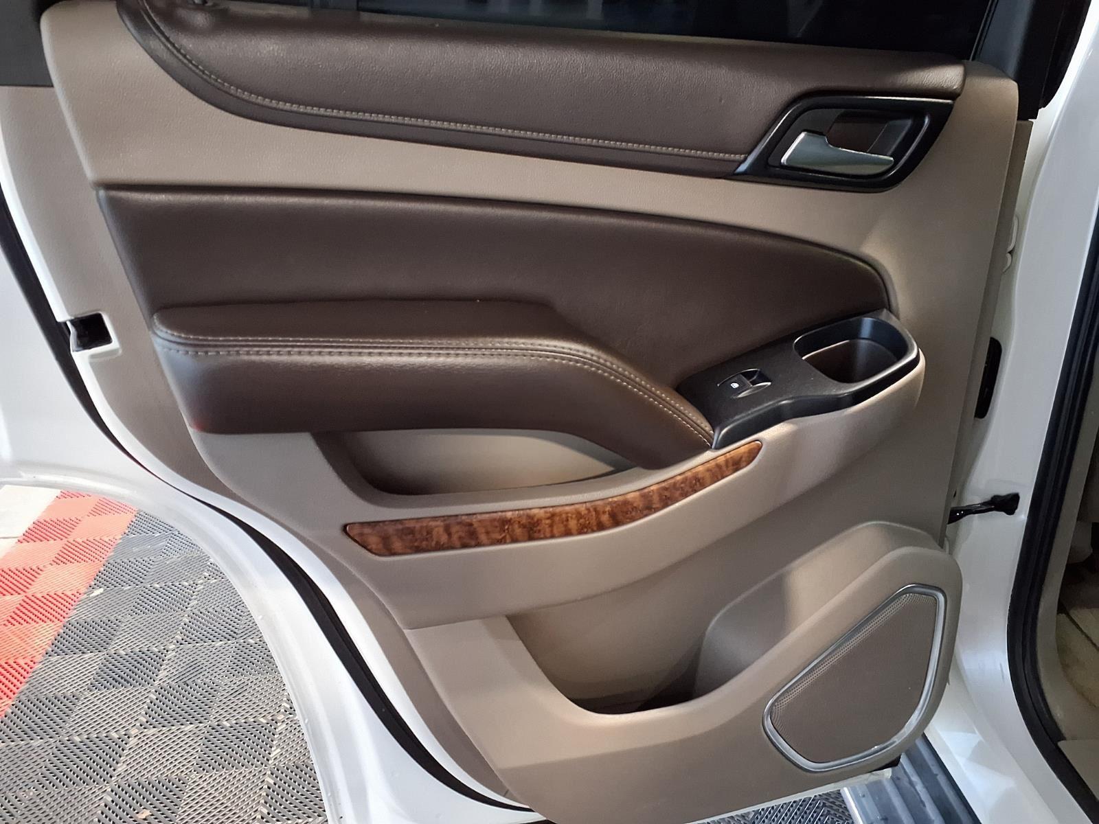 2015 Chevrolet Tahoe LTZ - White Diamond Tricoat exterior view 16