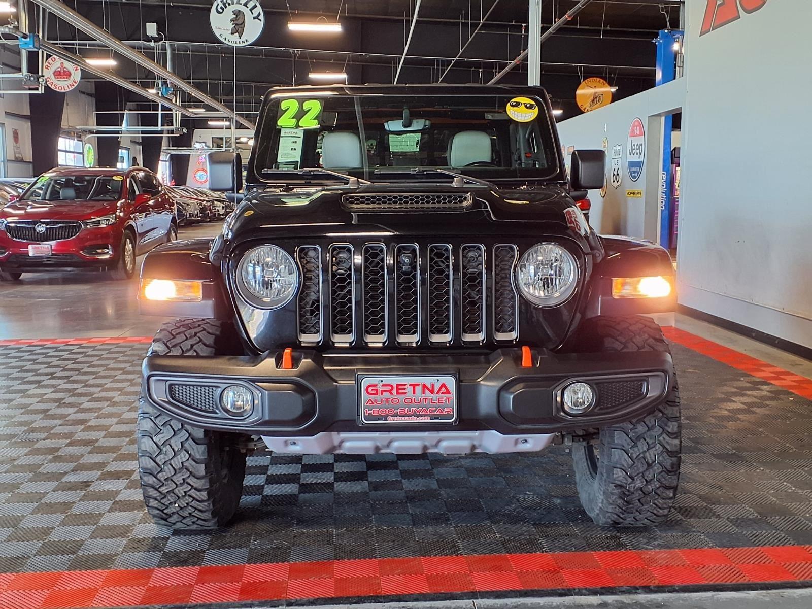 2022 Jeep Gladiator Mojave - Black Clearcoat exterior view 2
