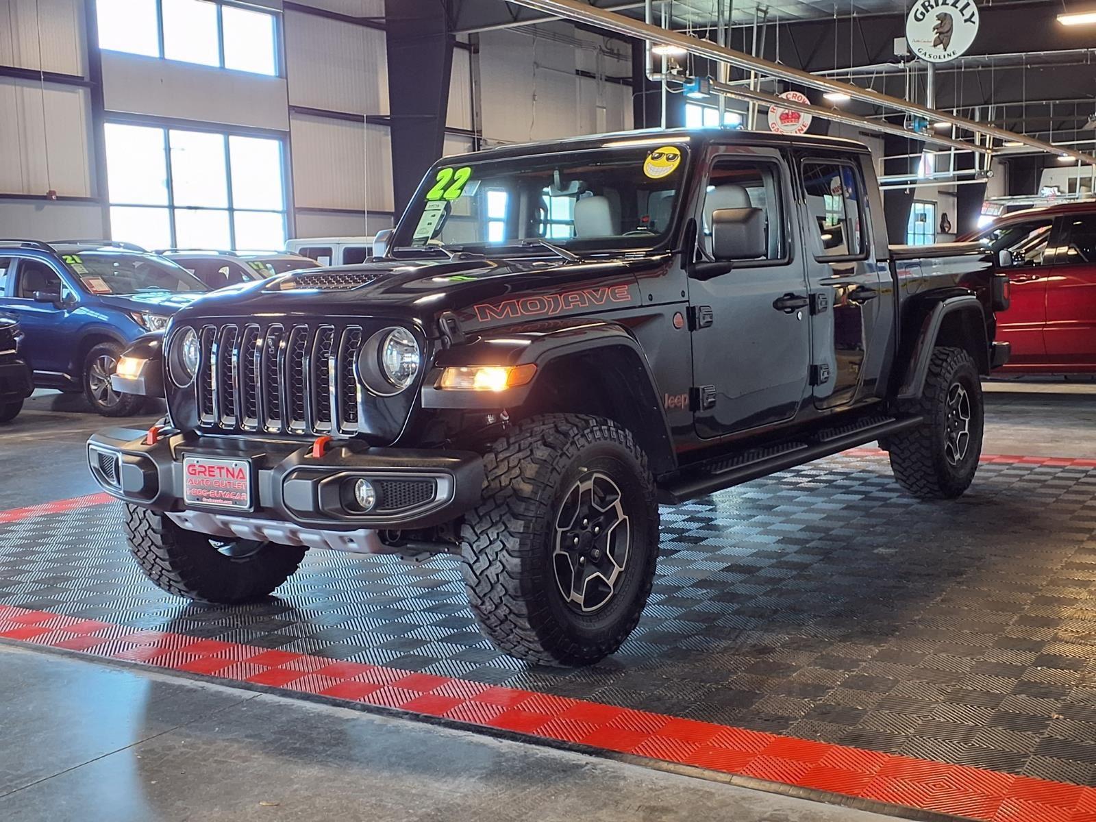 2022 Jeep Gladiator Mojave - Black Clearcoat exterior view 3