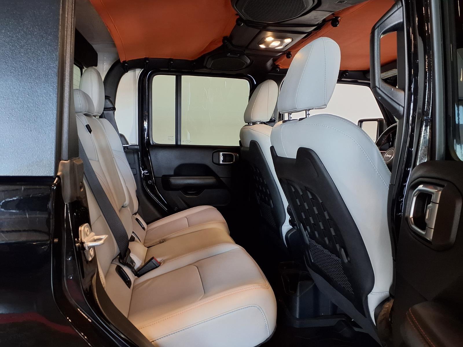 2022 Jeep Gladiator Mojave - Black Clearcoat exterior view 10