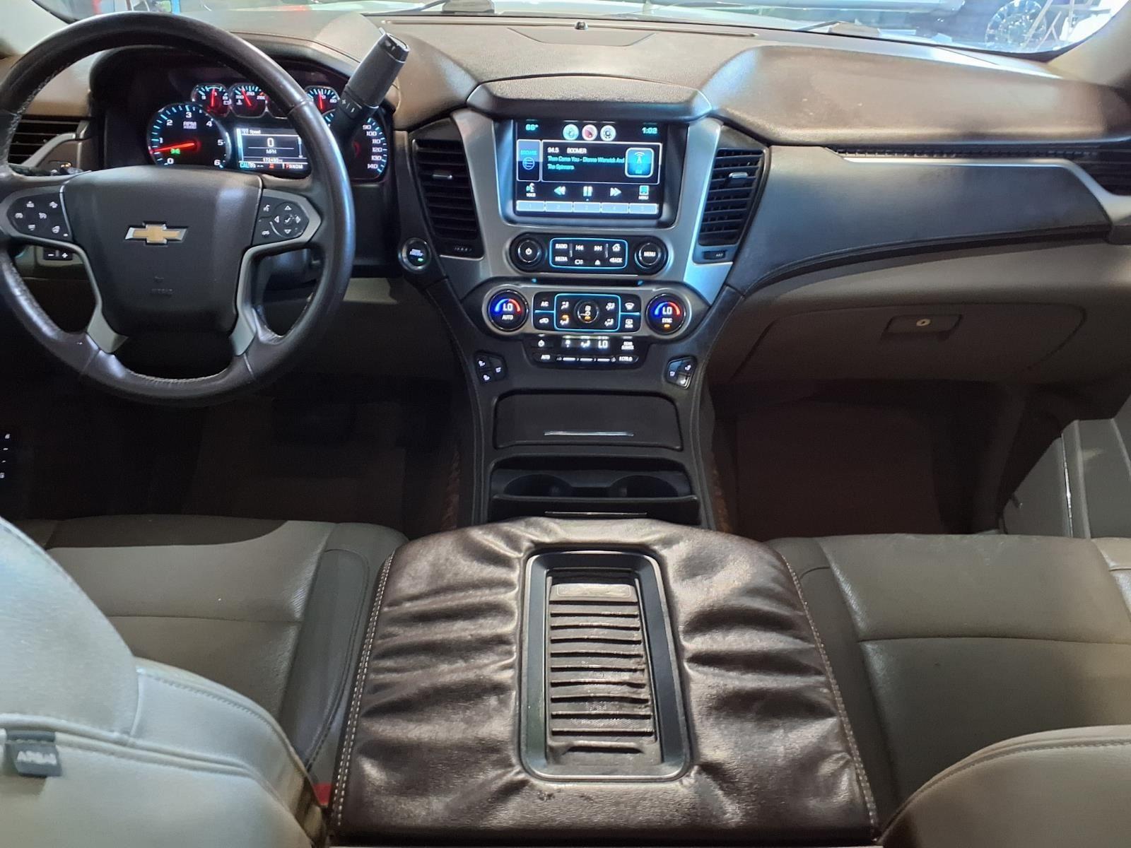 2015 Chevrolet Tahoe LTZ - White Diamond Tricoat exterior view 17