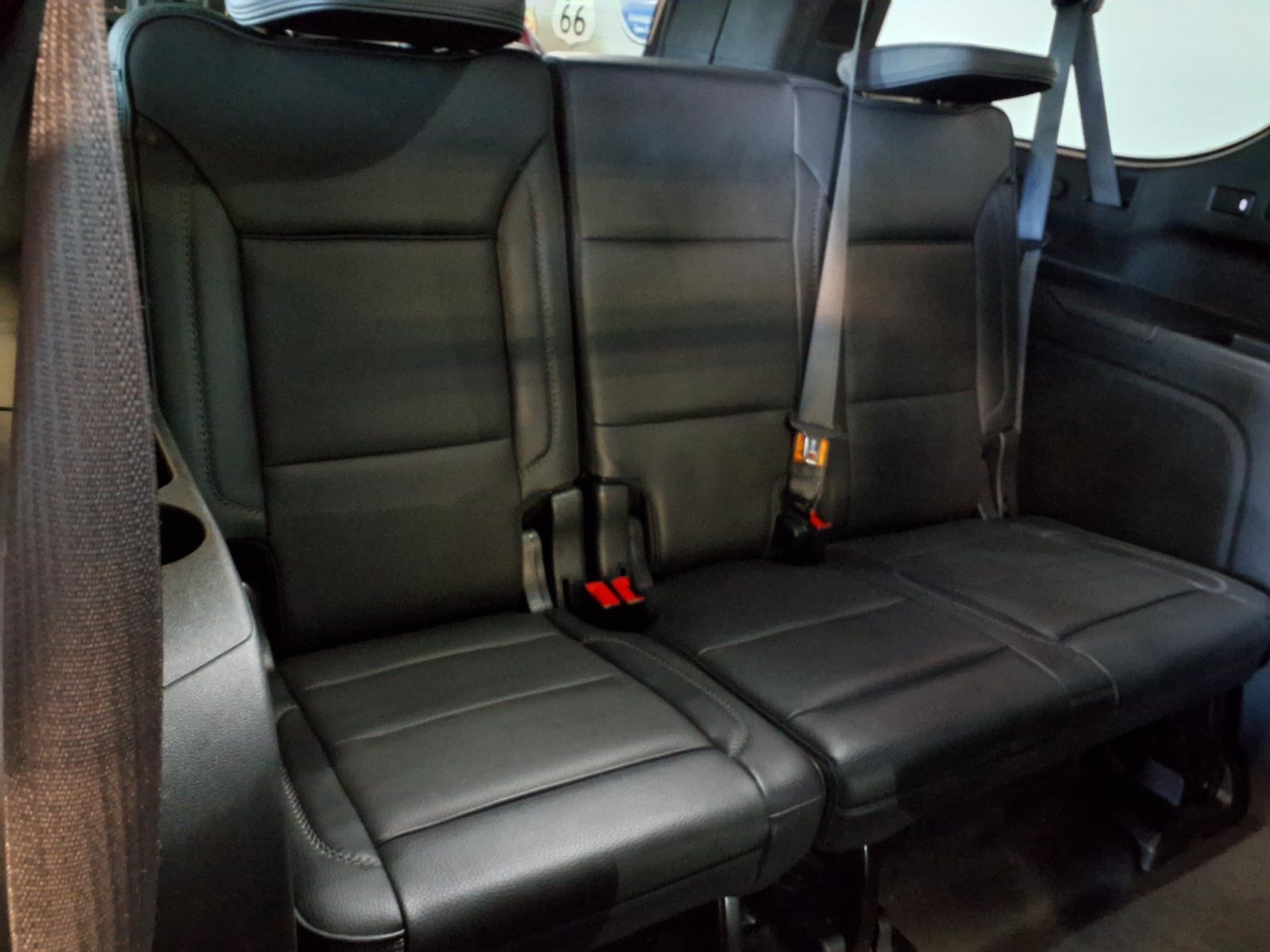 2022 GMC Yukon XL Denali - Onyx Black exterior view 11