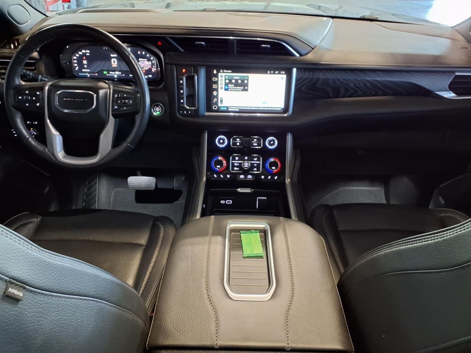 2022 GMC Yukon XL Denali - Onyx Black exterior view 20