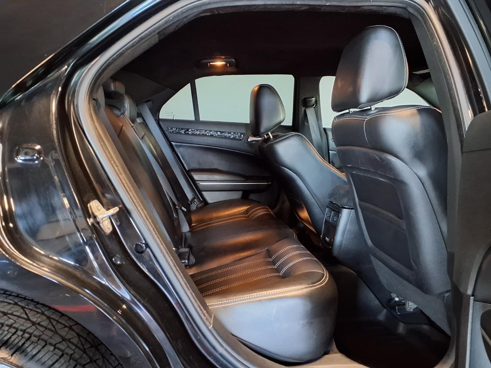 2019 Chrysler 300 300S - Gloss Black exterior view 7