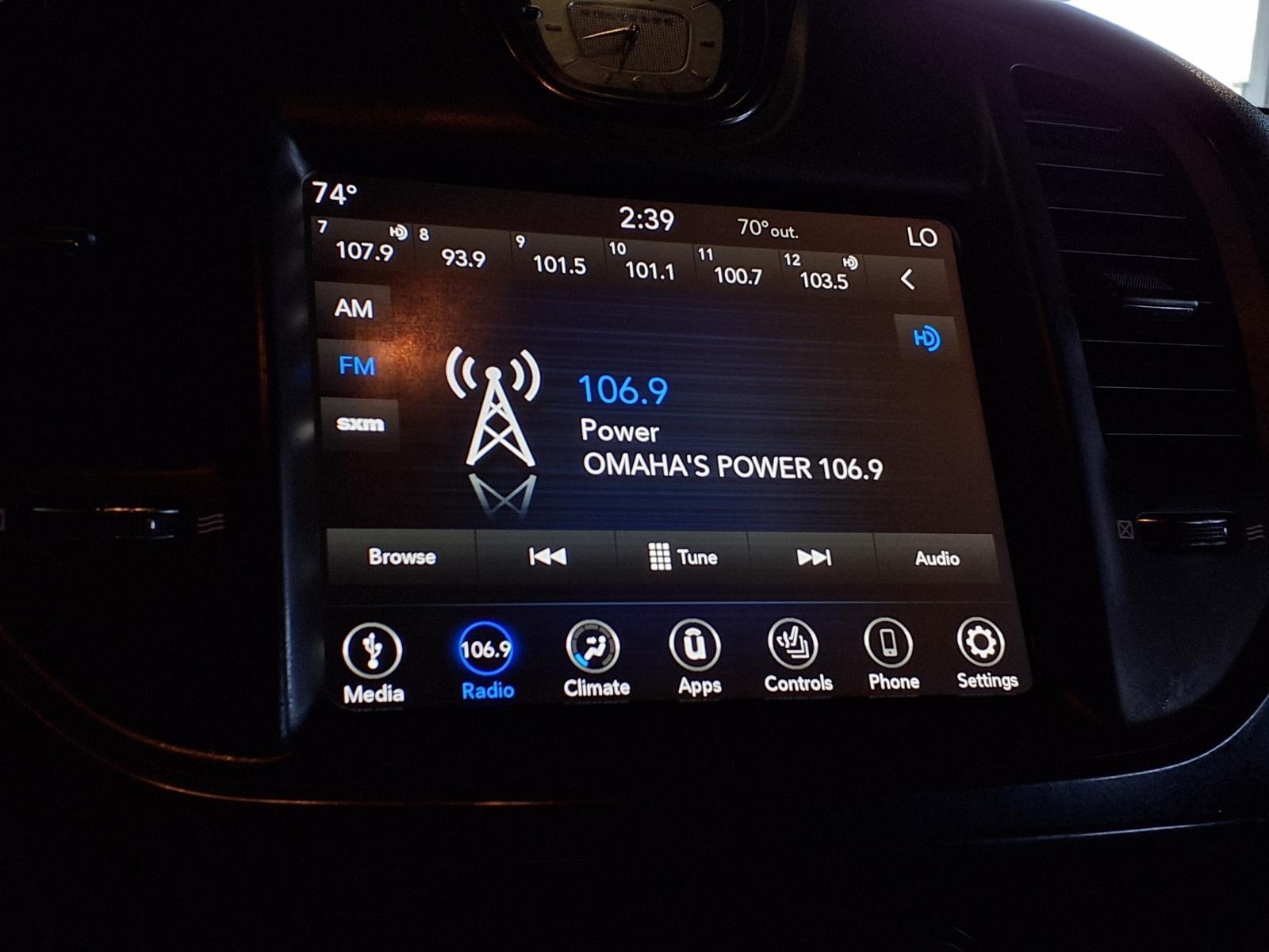 2019 Chrysler 300 300S - Gloss Black exterior view 17