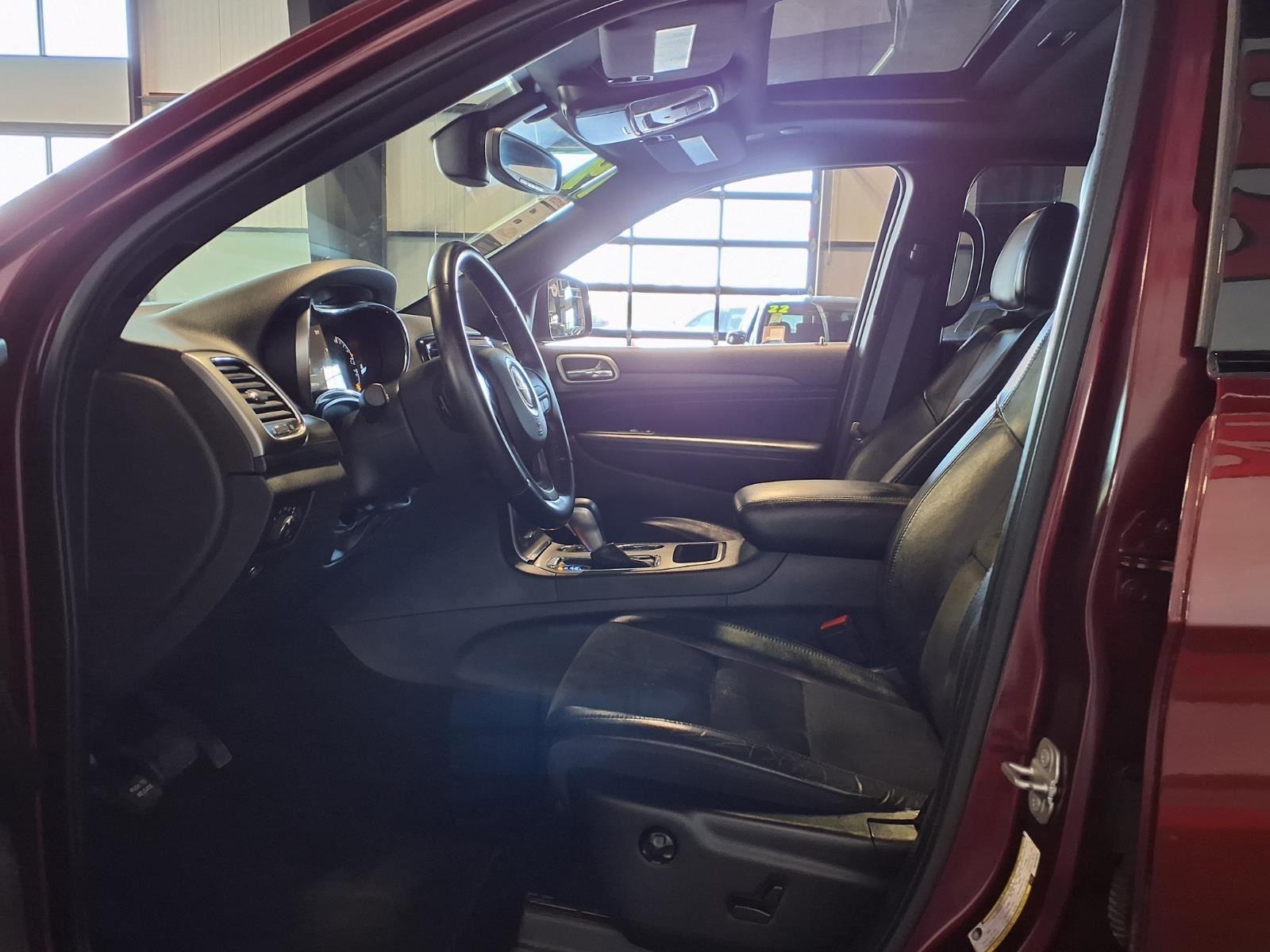 2019 Jeep Grand Cherokee Altitude - Velvet Red Pearlcoat exterior view 18