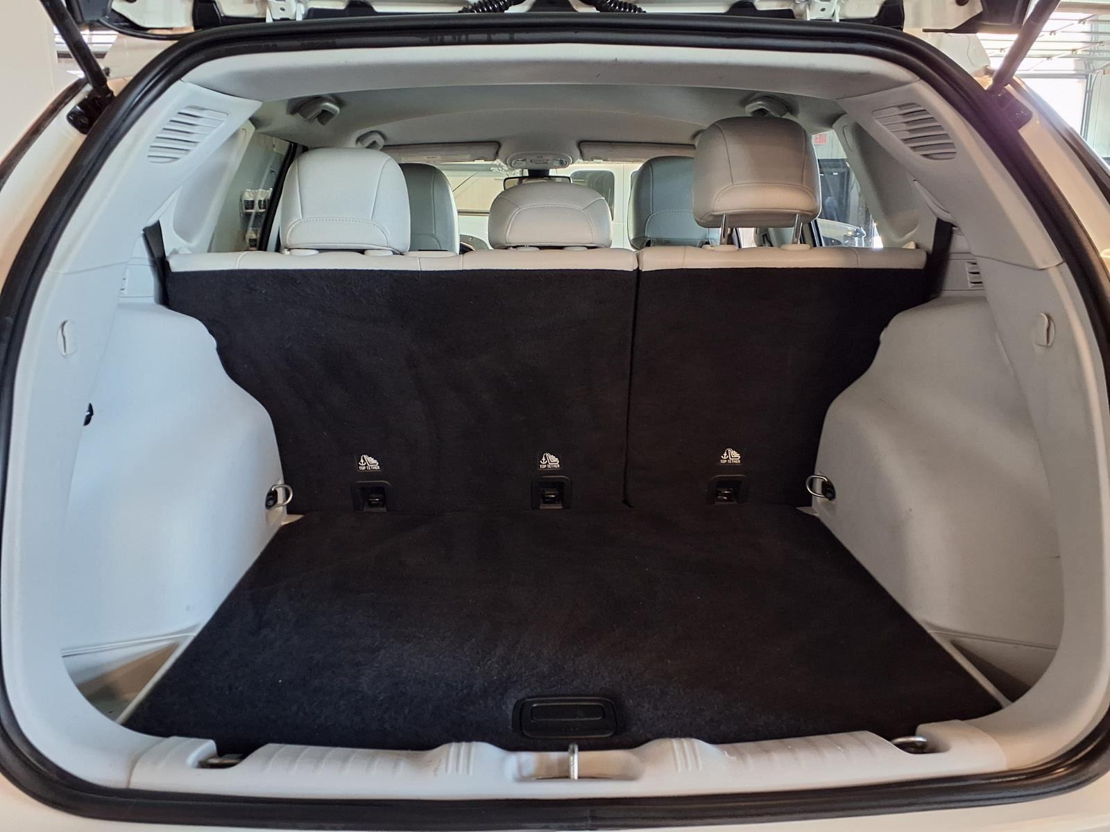 2020 Jeep Compass Limited - White Clearcoat exterior view 6
