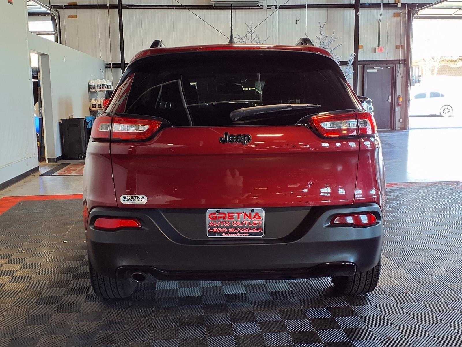 2017 Jeep Cherokee Altitude - Deep Cherry Red Crystal Pearlcoat exterior view 5