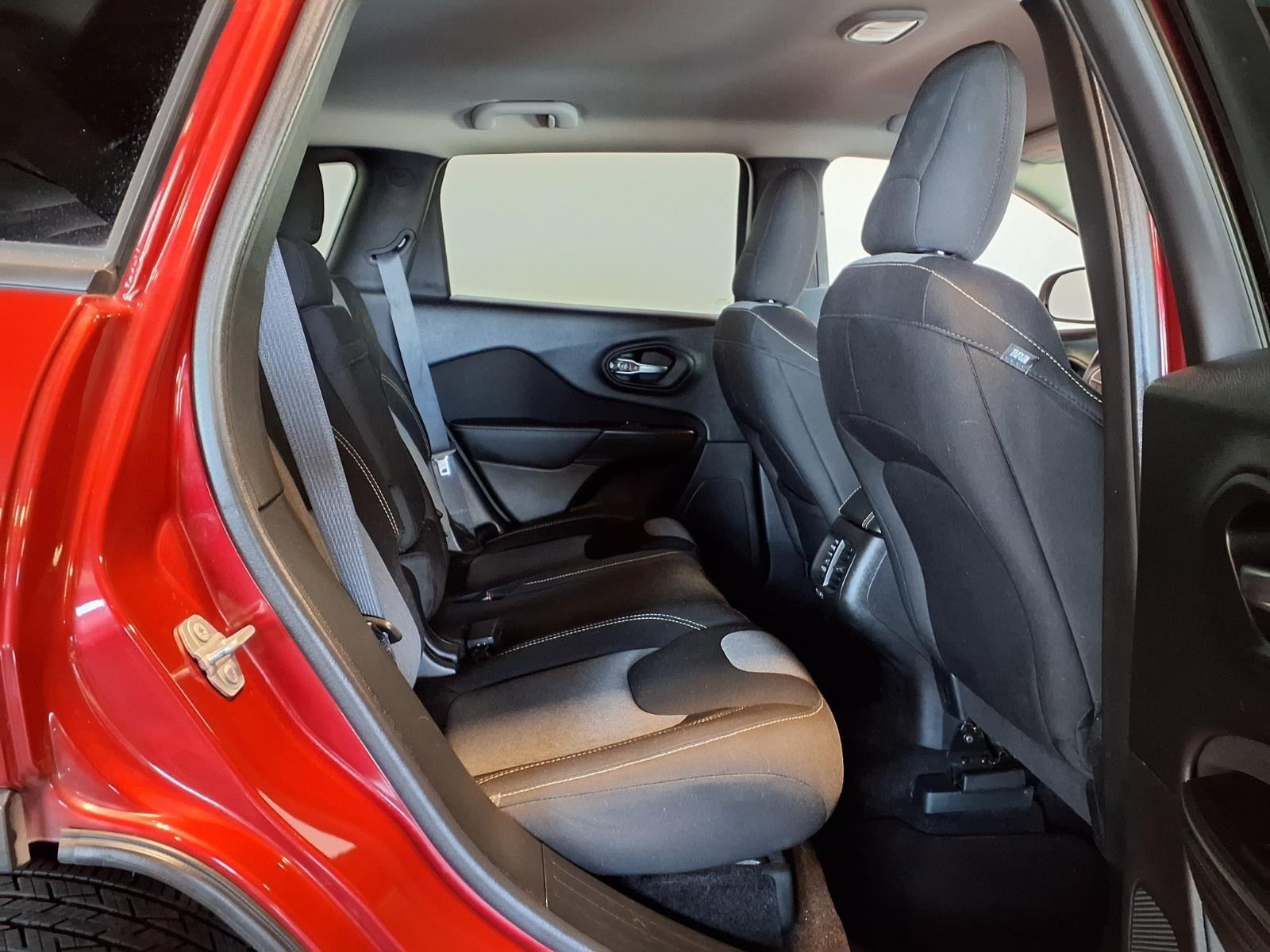 2017 Jeep Cherokee Altitude - Deep Cherry Red Crystal Pearlcoat exterior view 9